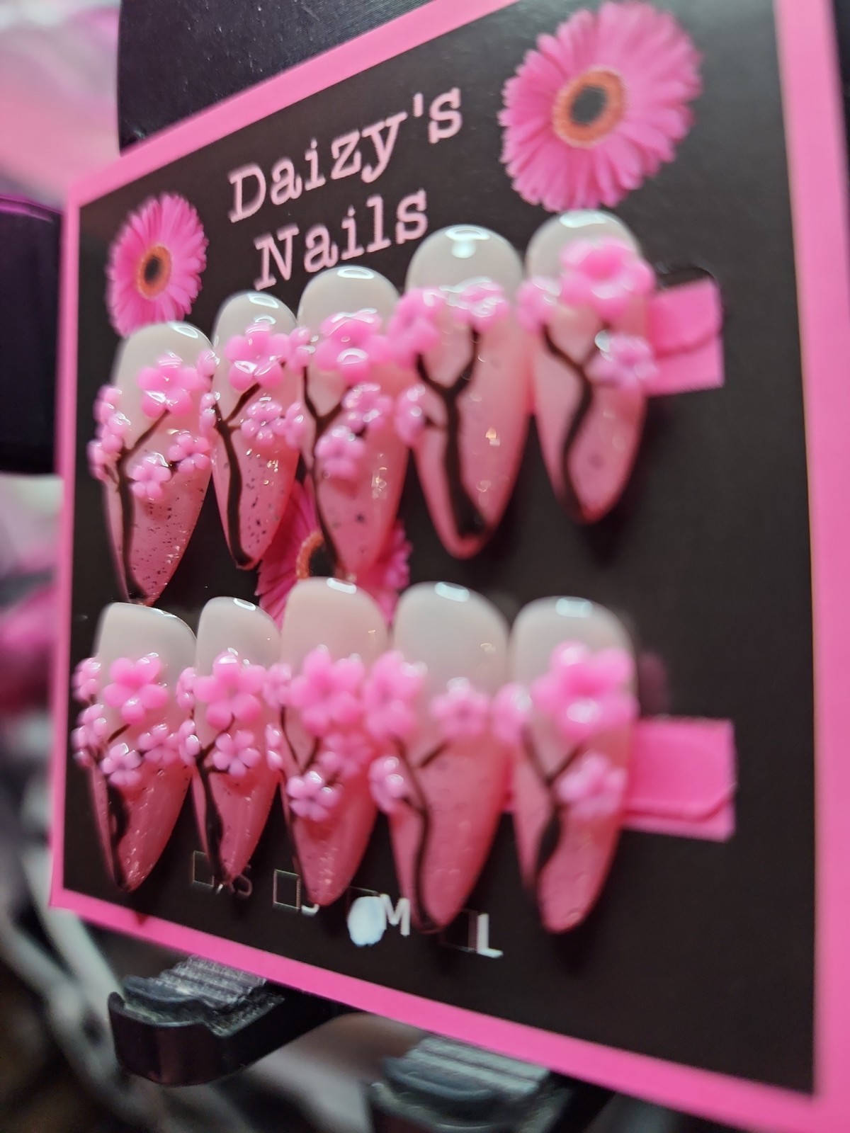 Medium Size Press-on Nail 10Pc Set Handmade Almond Cherry Blossom 2.5 Cm Length