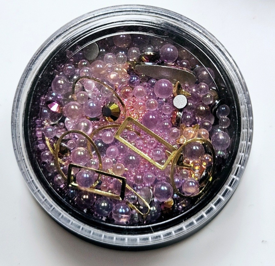 NWT NAIL ART DESIGN GEMS, BEADS & FINDINGS MIXTURE: LIGHT PINK CRYSTAL!