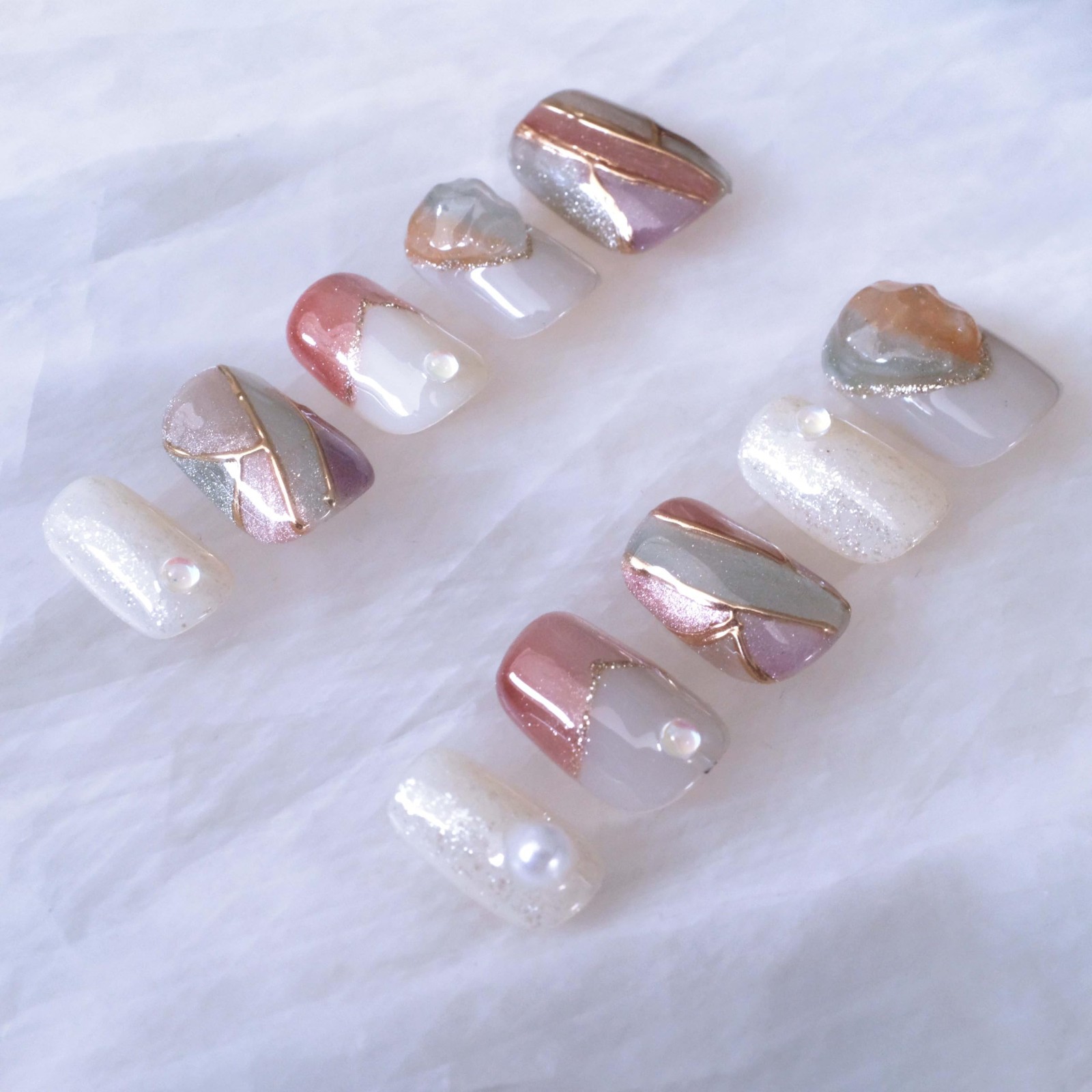 Colorful Geometric Cat Eye Press-On Nails – Short Square Gel Fake Nails, 10 Pcs