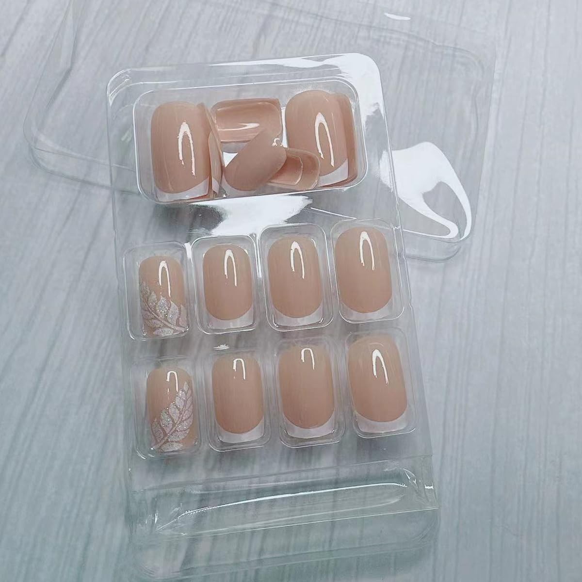 White French Tip Press on Nails Medium Square Fake Nails Press On Nails Kit w…