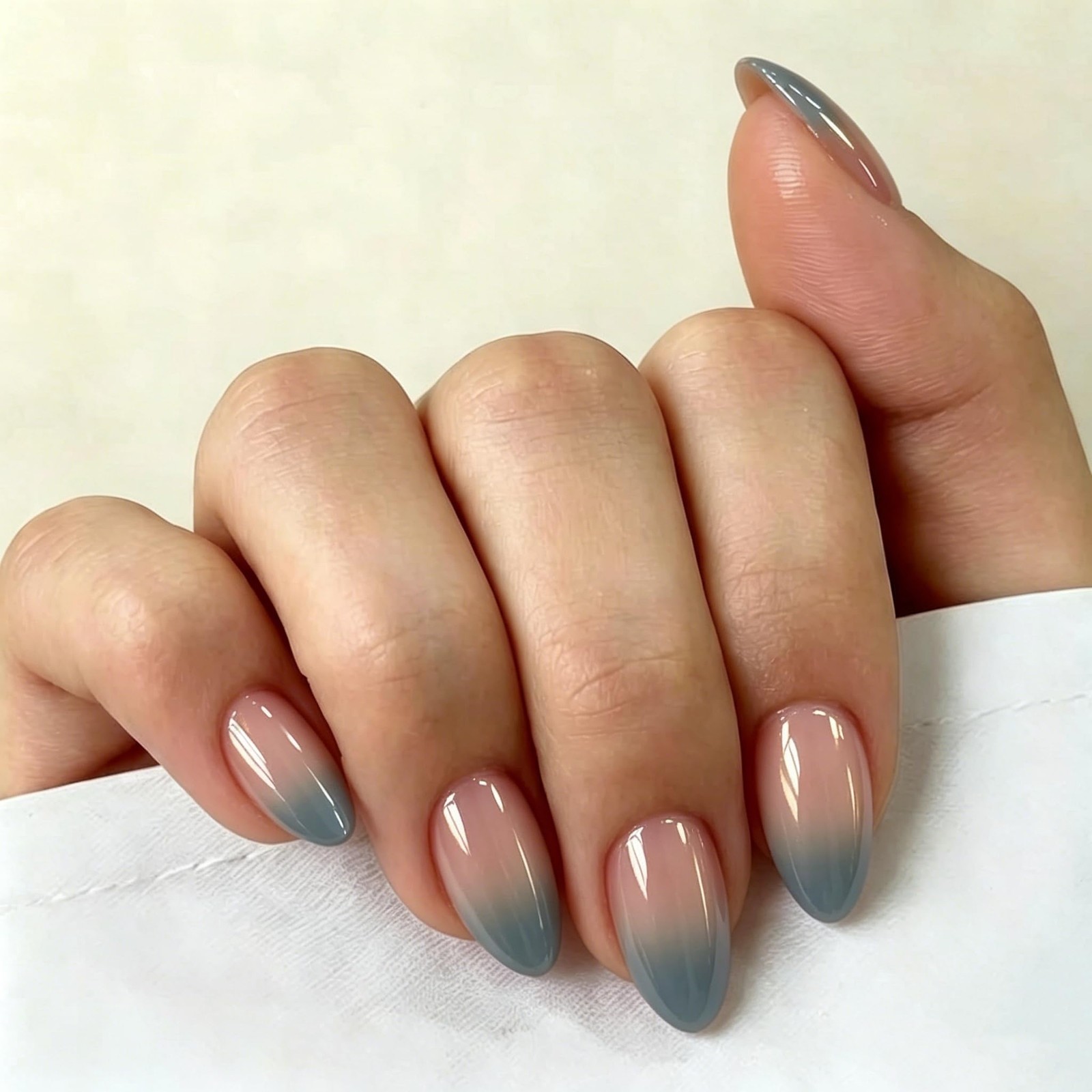 SXVME short almond ombre blue press on nails