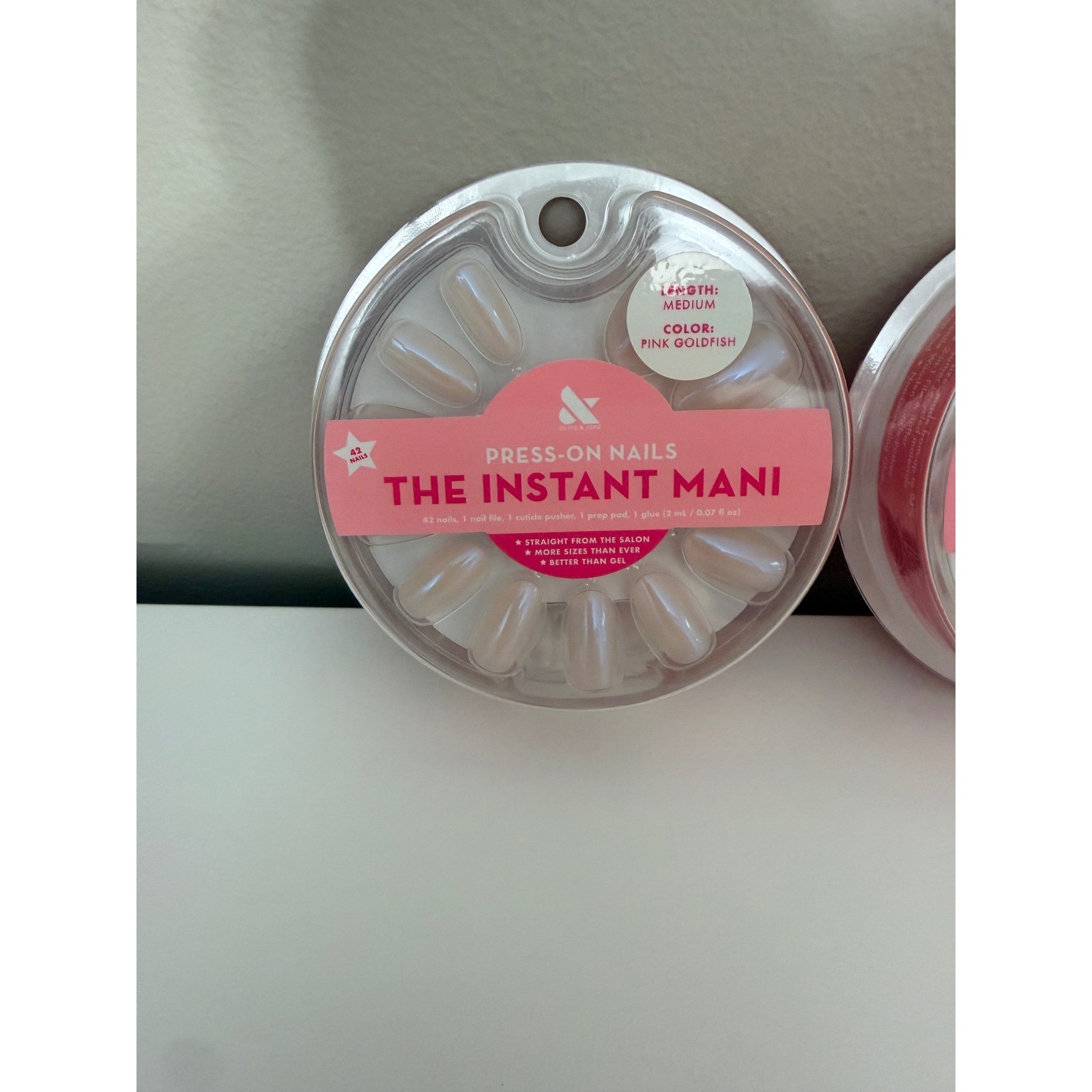 Olive & June Press-On Nails Womens OS Pink Goldfish Medium Oval 2pk NWT