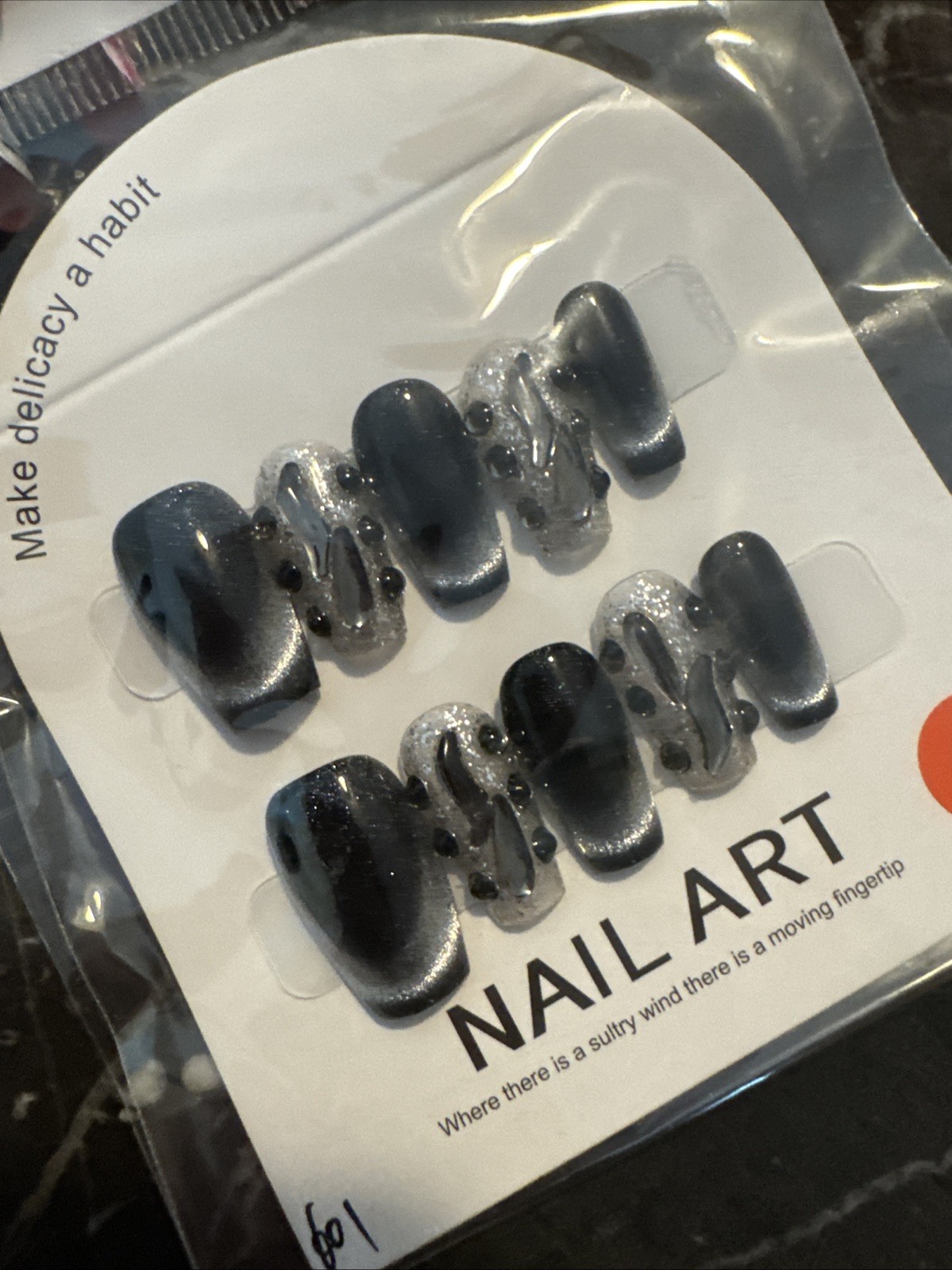 Black Cat Eye And Silver Press On Nails