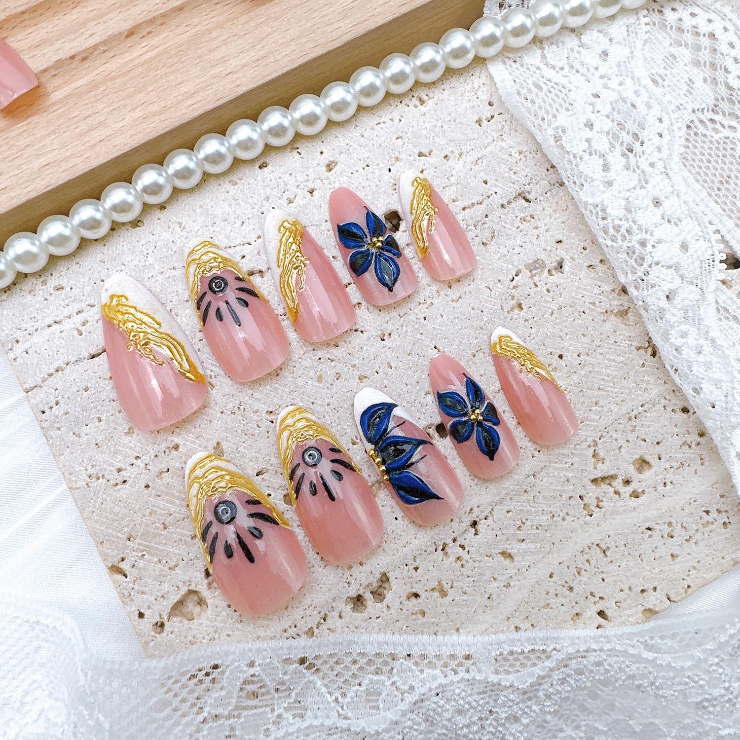 24pcs White French Tip Press on Nails Short Almond Fake Nails with 3D Flower …