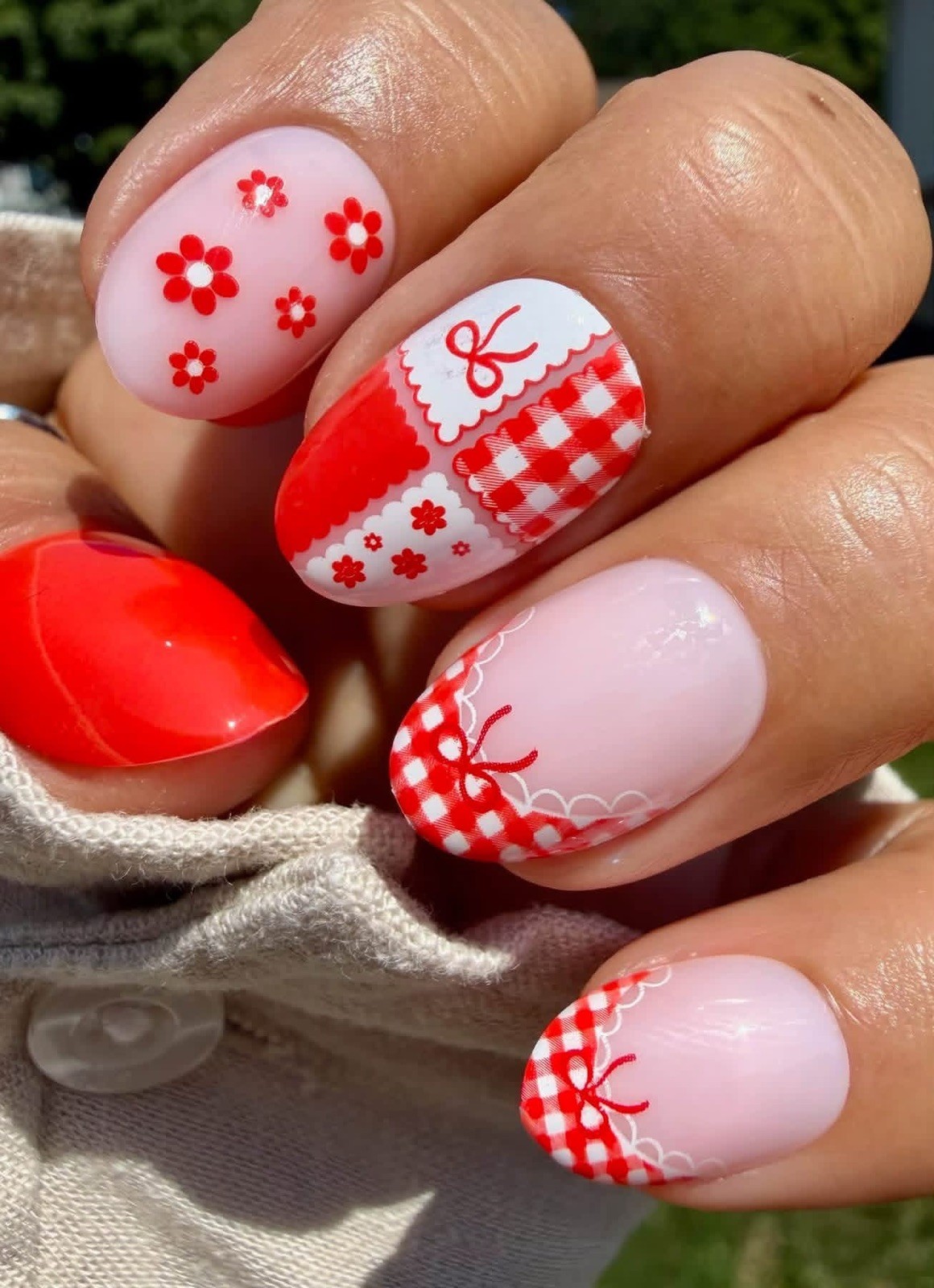 Red Aspen Reusable Nail Dashes, Pop On Short Almond, Libby’s Letters From Home