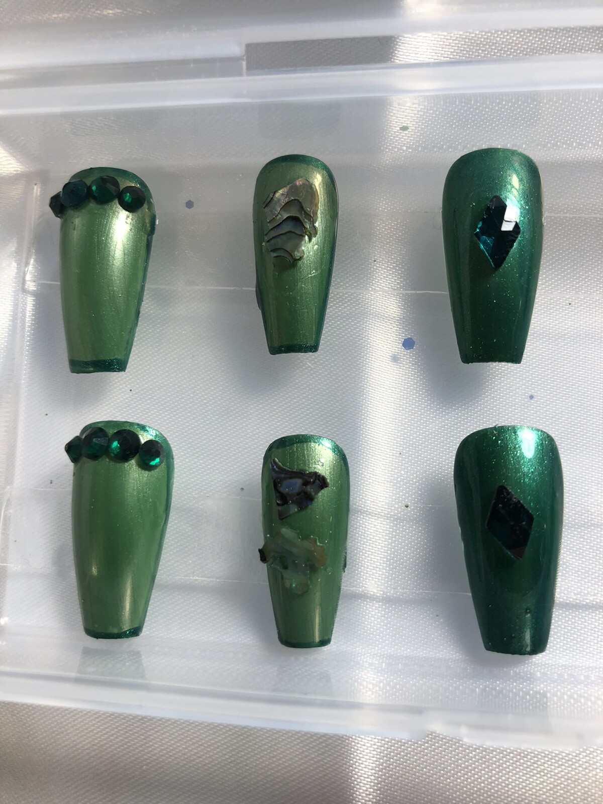 Z Nails! Homemade/Handcrafted Set of Press On Nails