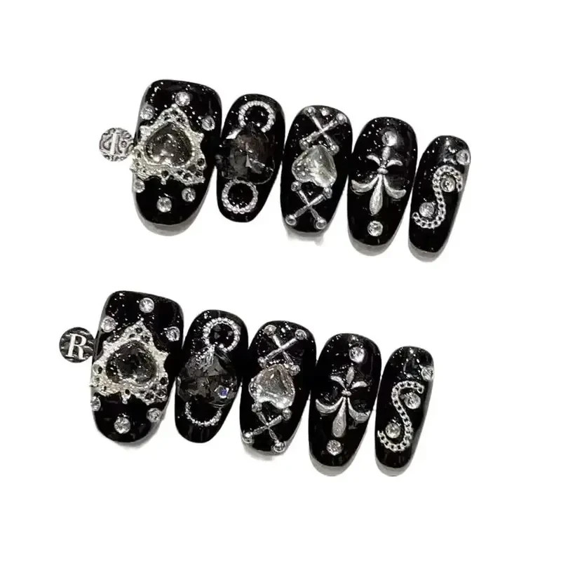 Exquisite Black Heart-Shaped Diamond Decoration Press-on Nails Gothic