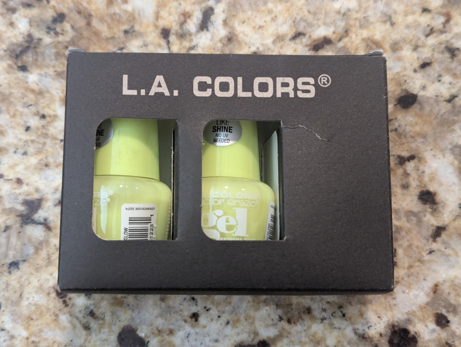 L.A. Colors Day Glow Gel Fingernail Polish Neon Yellow CNL223 – 3 Pack