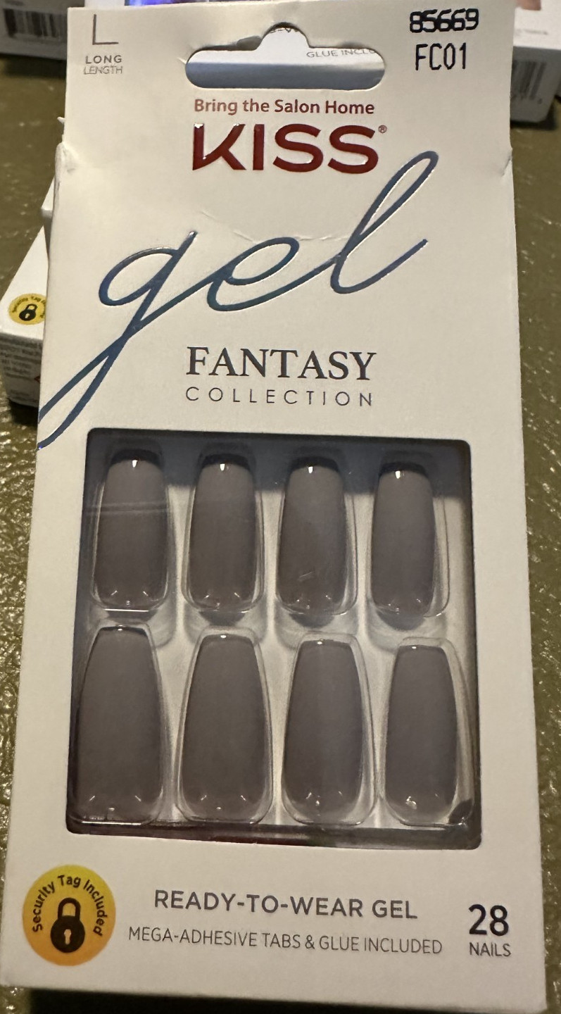 Kiss Nails Glam Fantasy Glue/Press on Long Gray Gloss Square