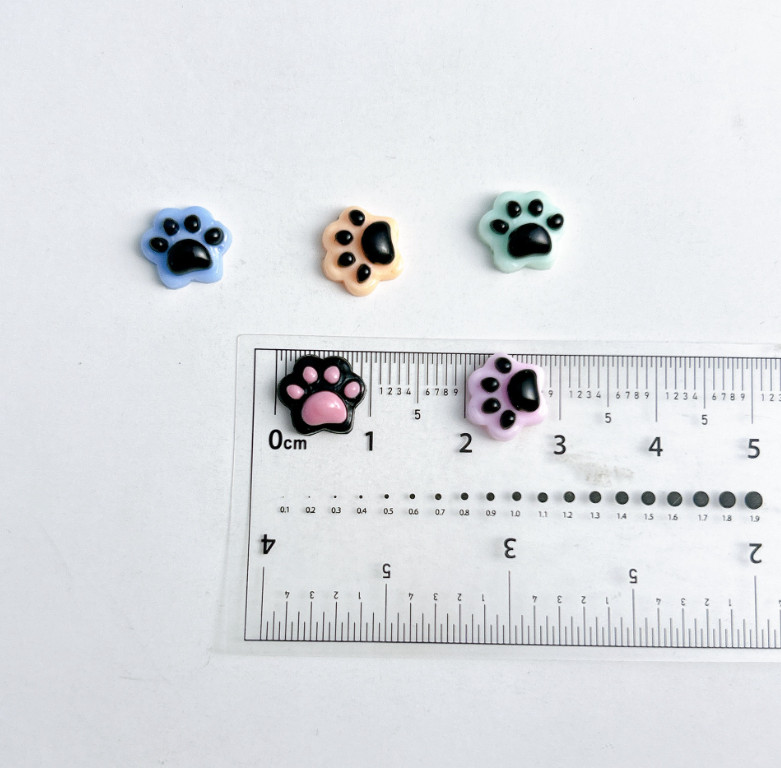10pcs Random Glow In Dark Cat Dog Claw Print Nail Art Jewelry Décor NH25