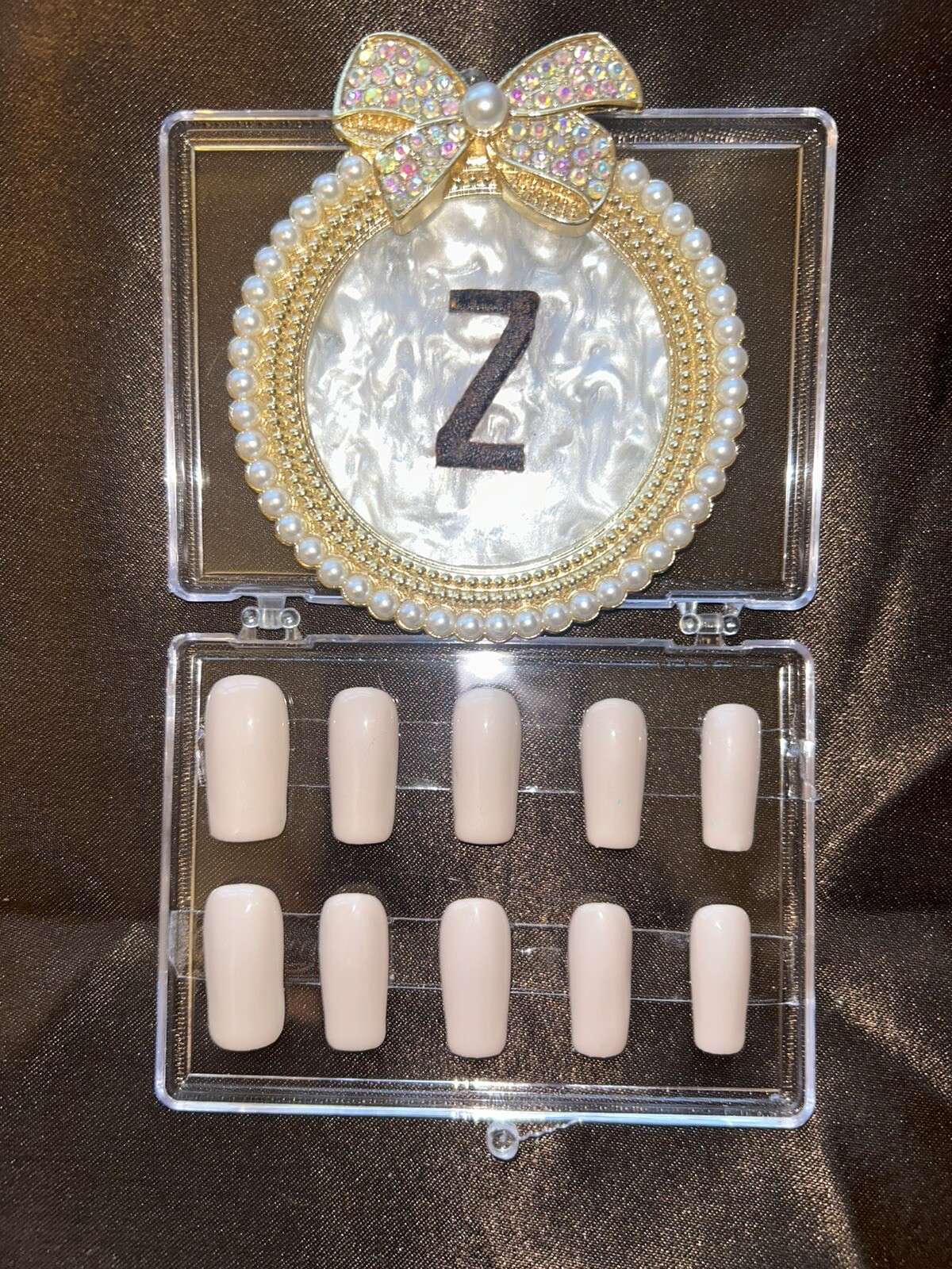 Z NAILZ! Handmade Elegant Beige M Square Shiny Press On Nails