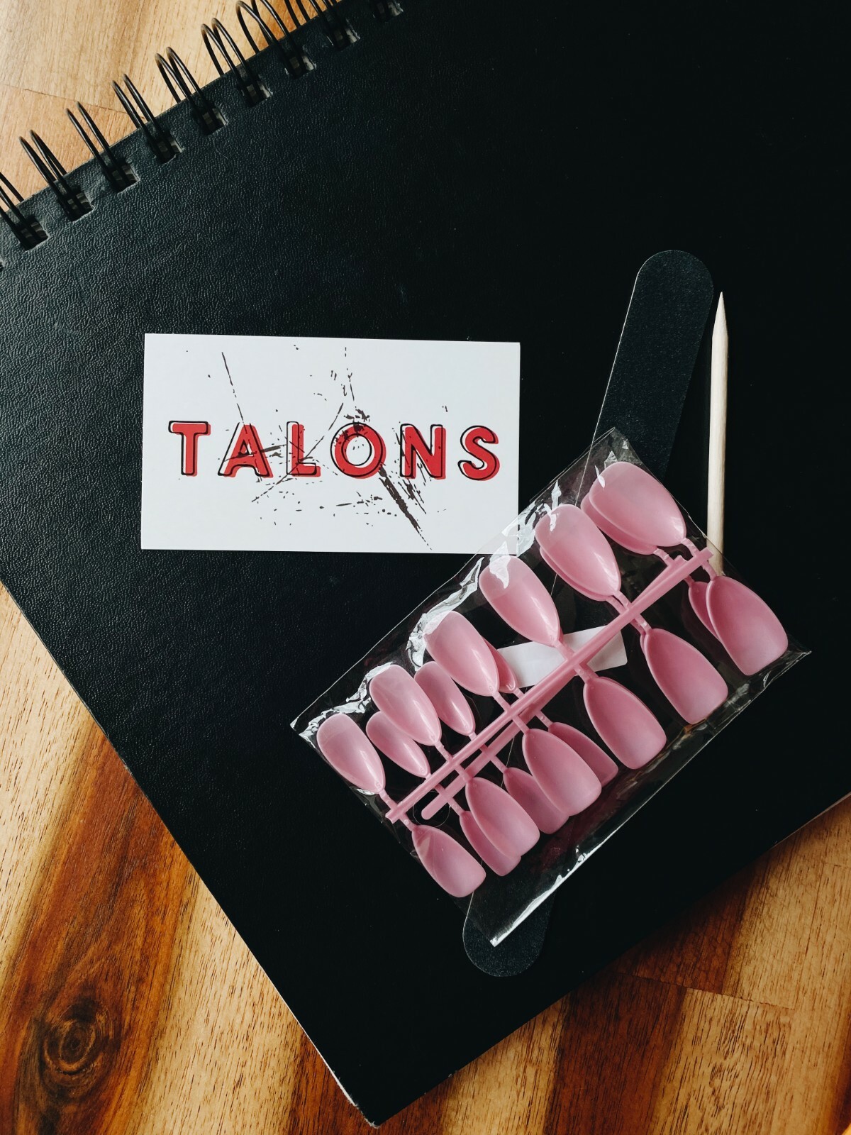 Fake Matte Light Gray Press-On Stiletto Cut Nails with Glue Included