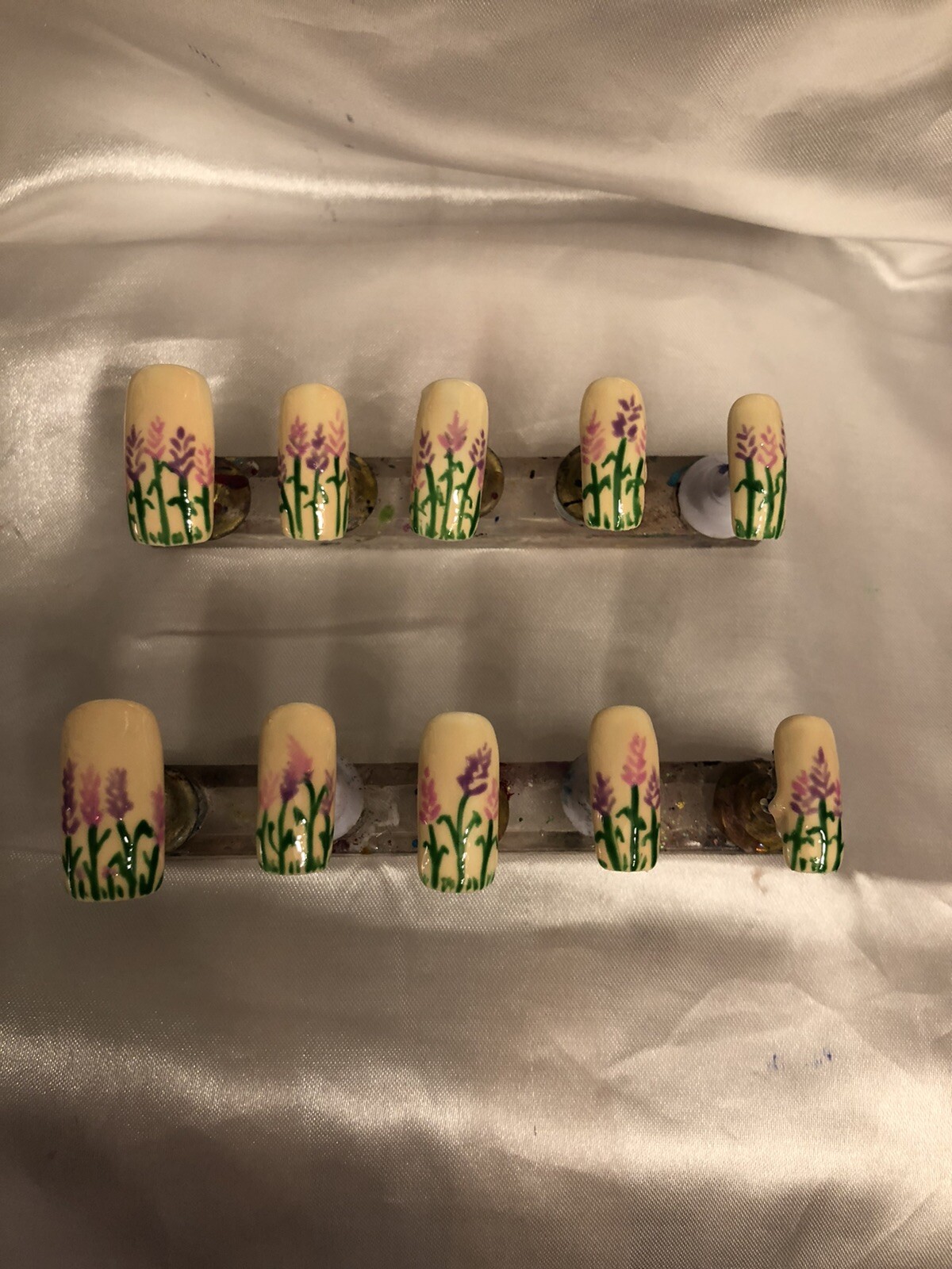 ℤ ℕ𝔸𝕀𝕃ℤ! Gorgeous set of Handcrafted Press On Nails