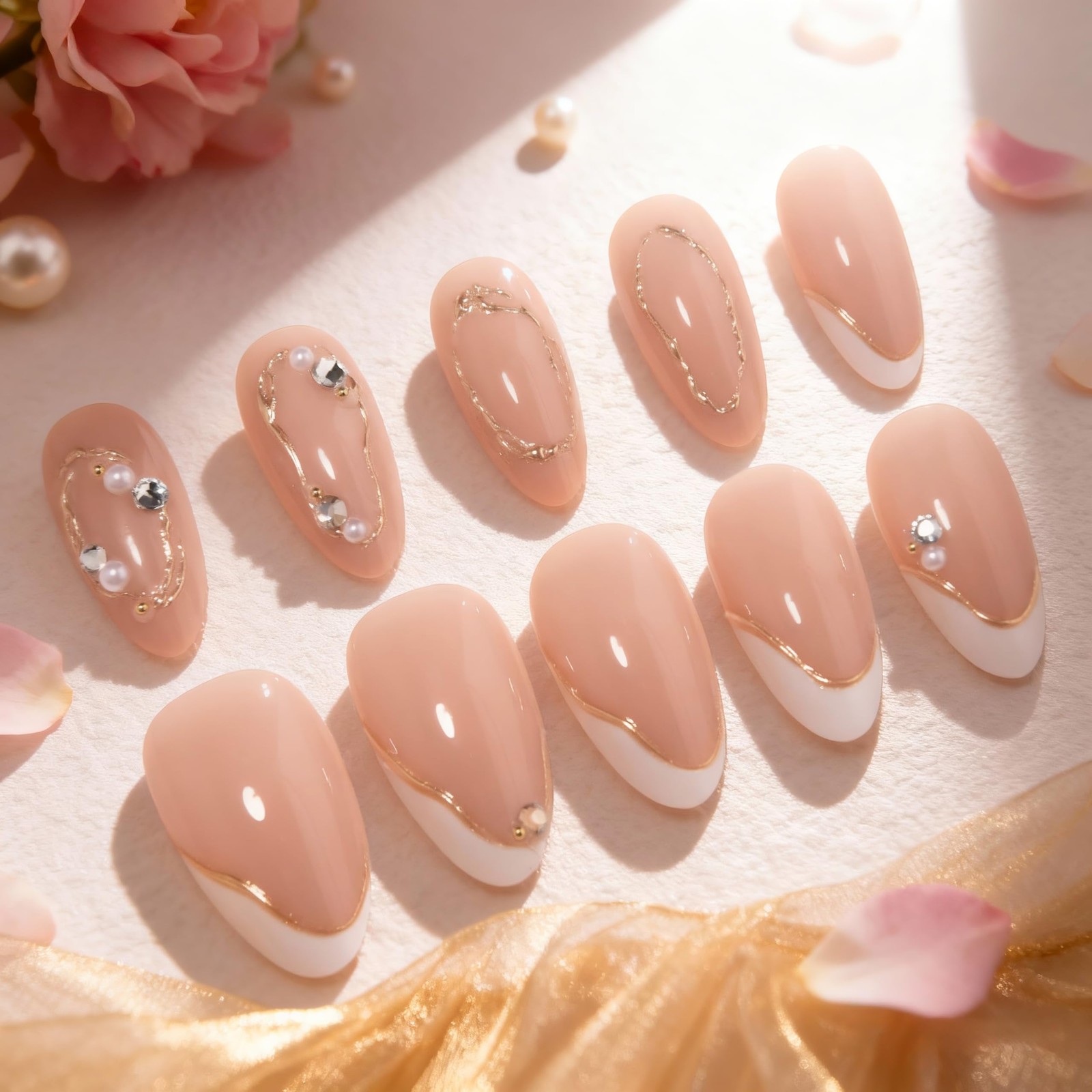 evpct Short Almond Nude White French Tip Gold Line