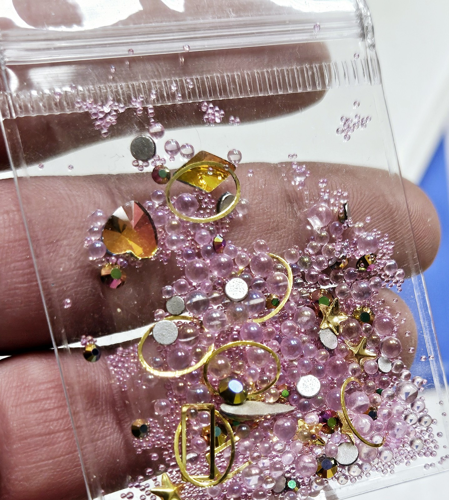 NWT NAIL ART DESIGN GEMS, BEADS & FINDINGS MIXTURE: LIGHT PINK CRYSTAL!