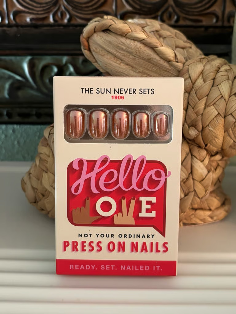 Hello Love The Sun Never Sets Press On Nails