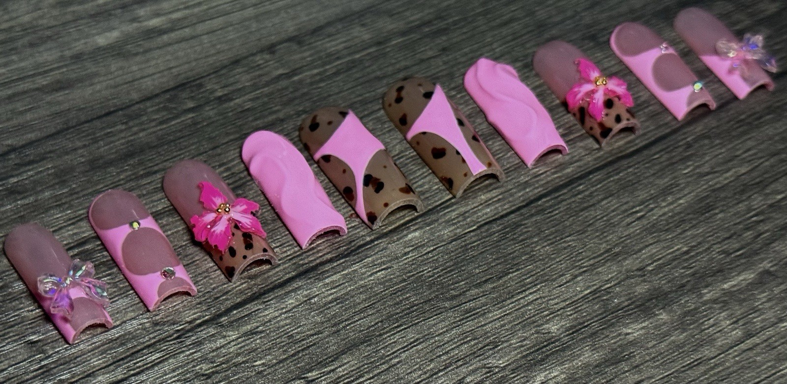 Acrylic Press-On Nails Pink Cheetah Leopard Print with 3D gel Flowers~Long