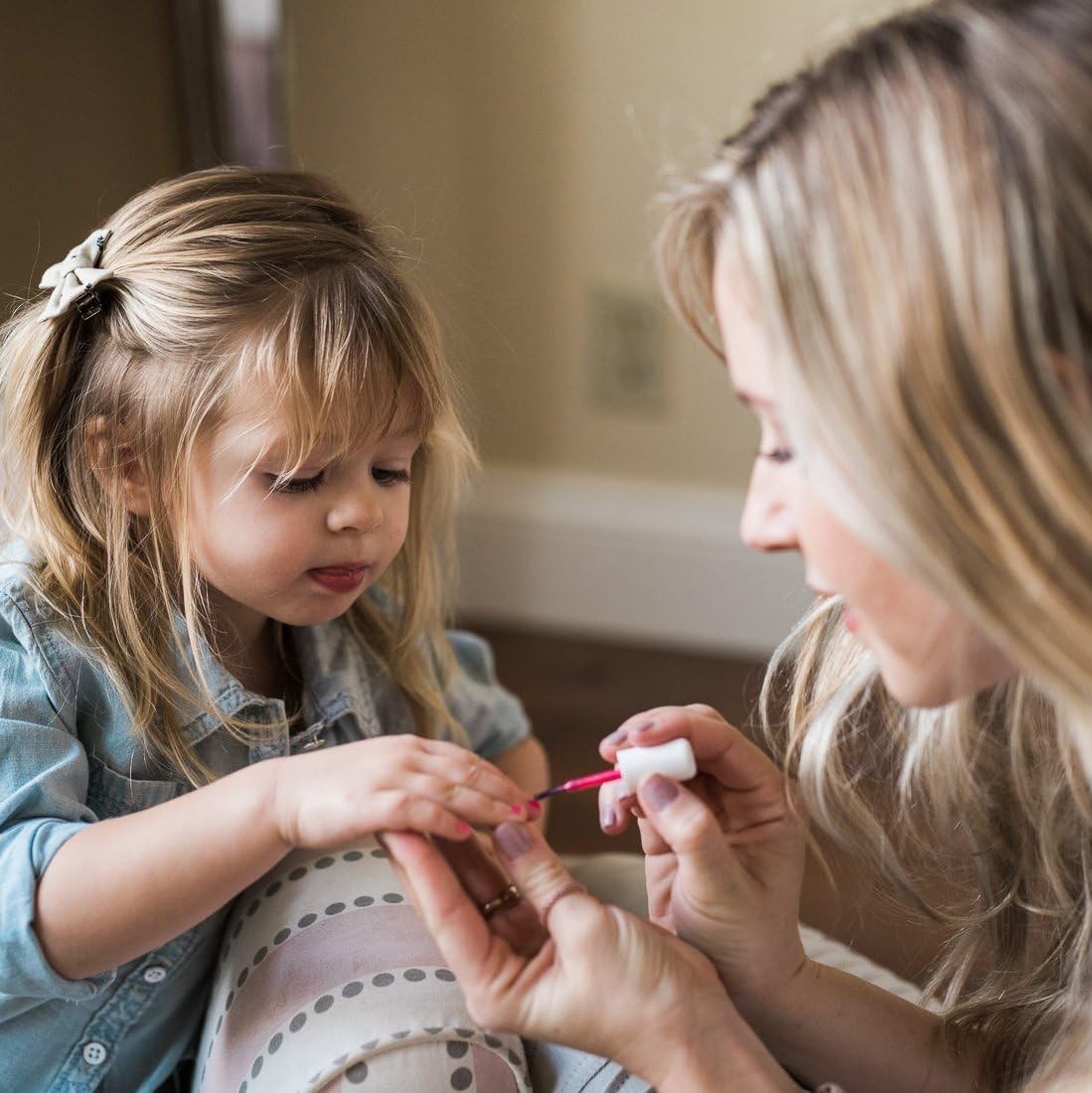 Piggy Paint | 100% Non-Toxic Girls Nail Polish (3 Polish + Nail Art Gift Set)