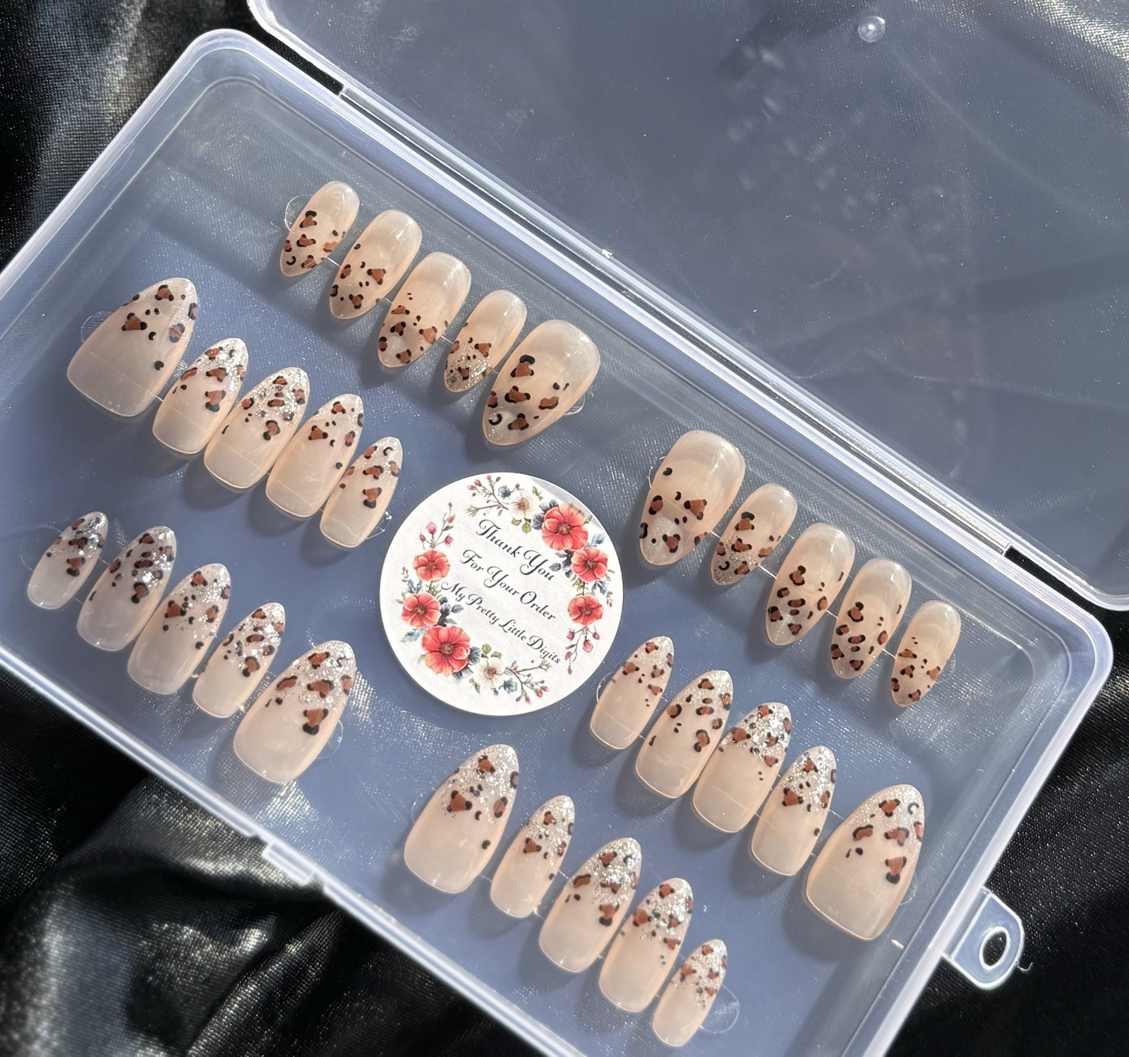 Handmade Press On Nails, Leopard Design~Includes Free Gifts❣️