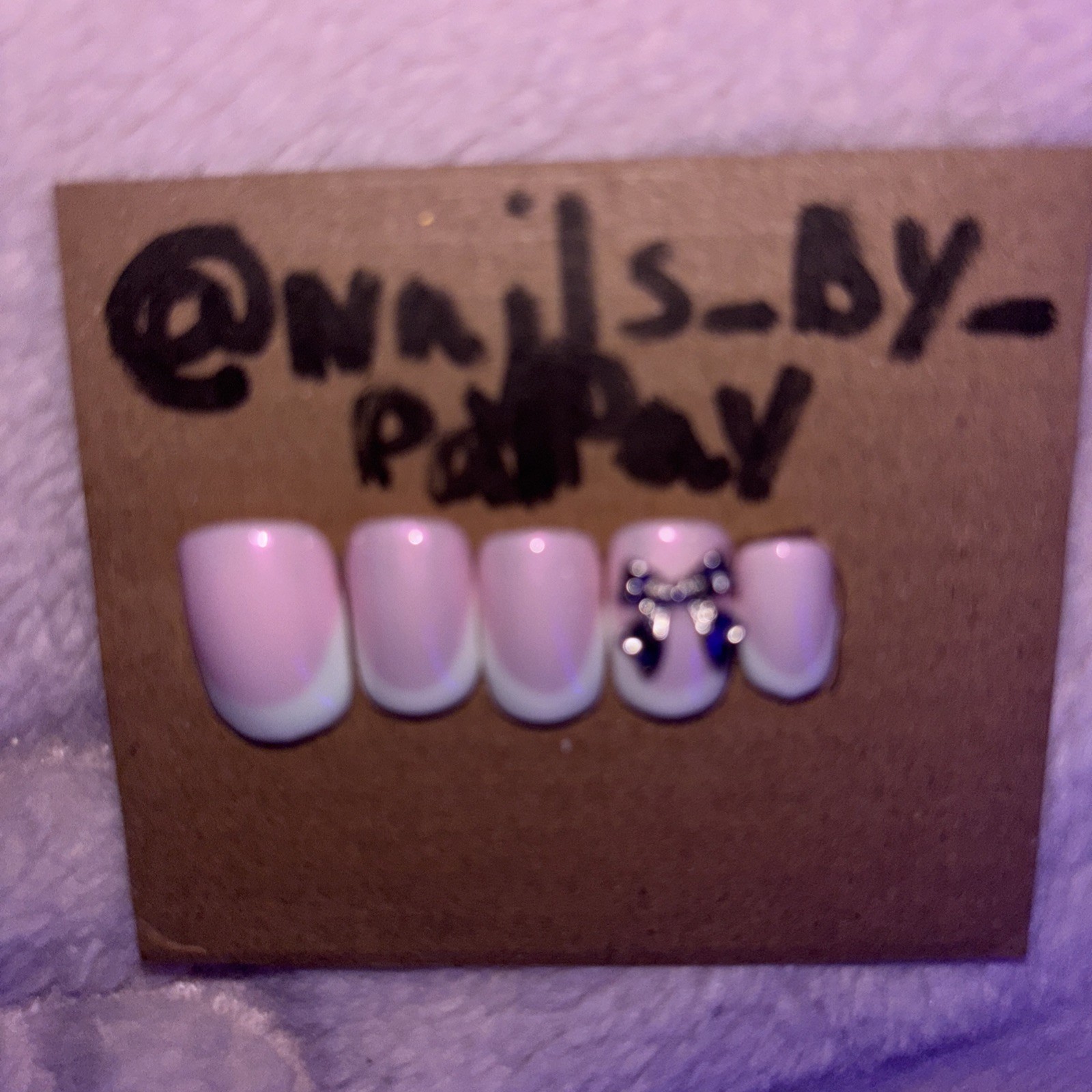Hand Made Press One Nails Short Square Without Glue Pink Base Light Green Tips