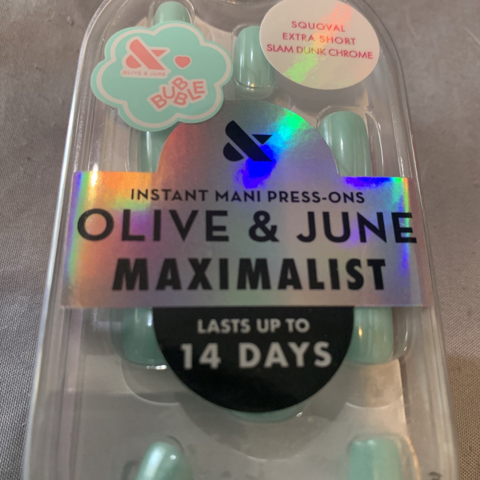 Olive & June Instant Mani Maximalist Short Round Press-On Nails Extra Short Turq
