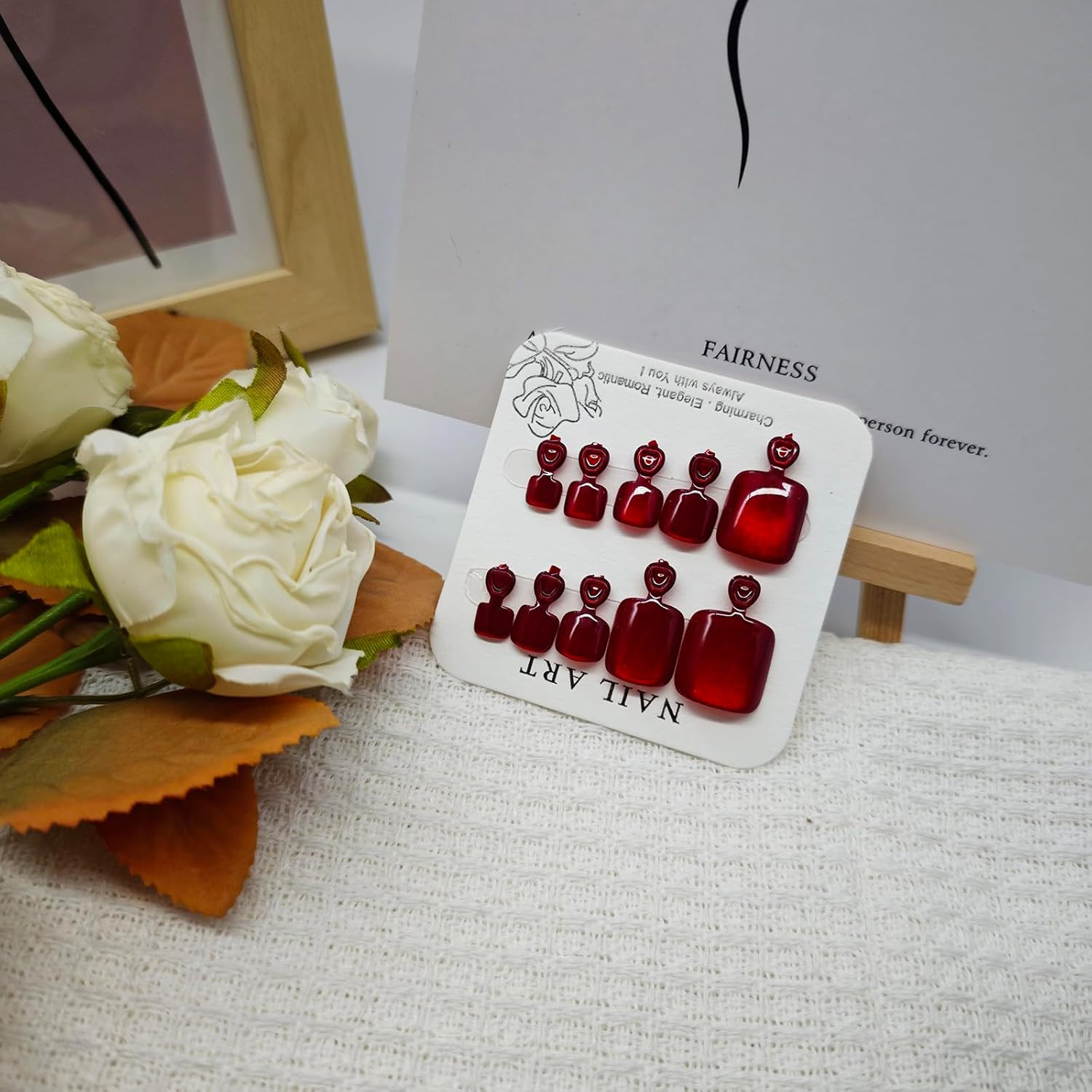 Glossy Red Press-On Toenails – Short Square with Gradient Design – 24 Pcs