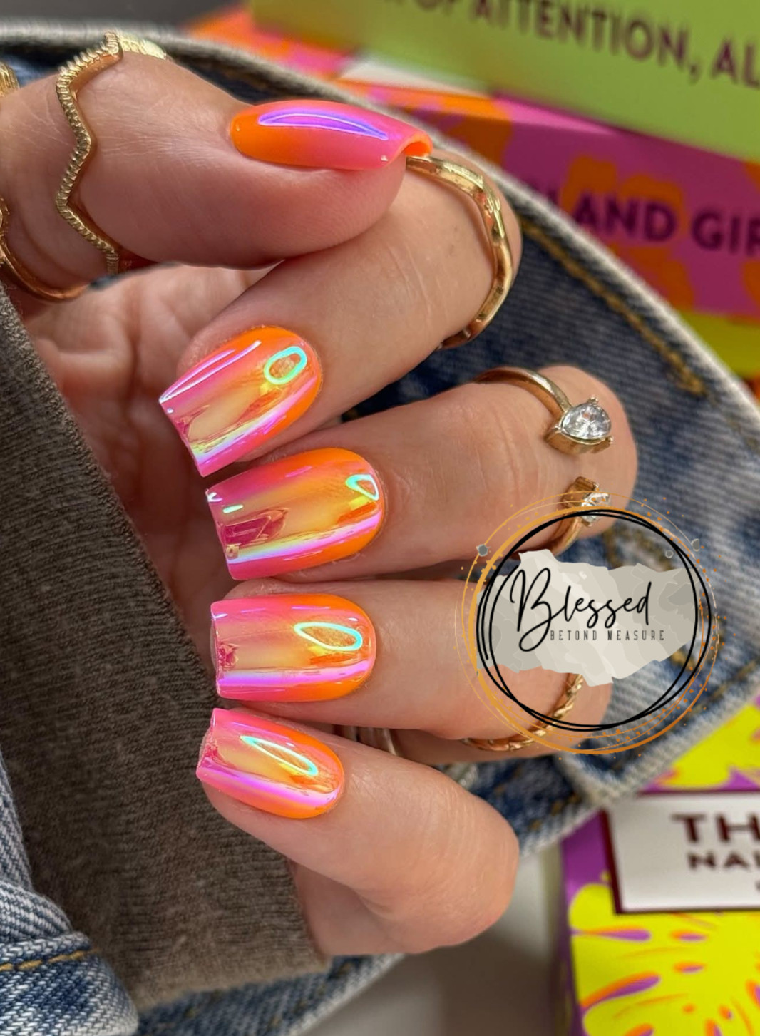Red Aspen Press On Nails~Private Island, Odalis~Short~Coffin~Shiny~Ombre~Holo