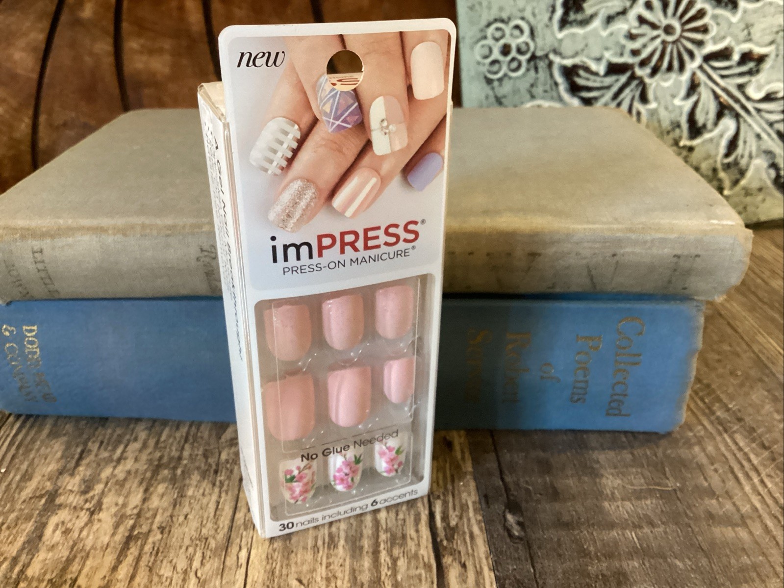 KISS imPRESS”Lucky” Short Length Press-On Manicure Nails