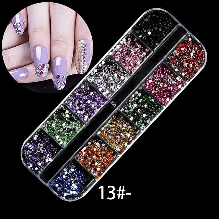 12-Grid Box Mixed Nail Charms, Iridescent Pearls Metal Chains for Acrylic Nails