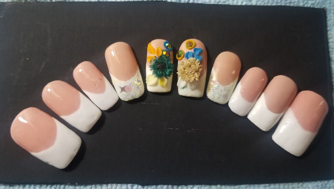 Kawaii PRESS ON NAILS|HANDMADE WONDERLAND FRENCH REAL DRIED FLOWERS SWAROVSKI 3D