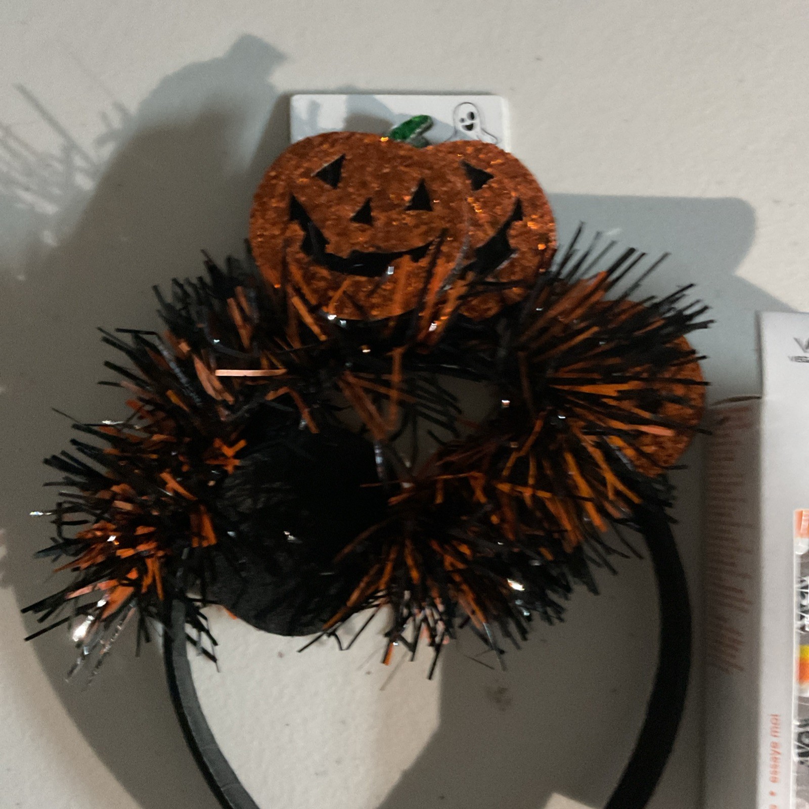 Claire’s 24 faux nails no glue needed Halloween them nails with head band