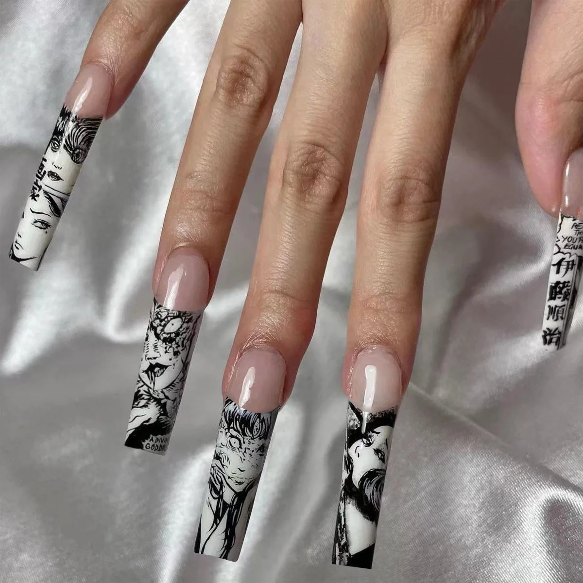 24pcs Halloween Gothic 3D Spider Skull Coffin Press On Nails