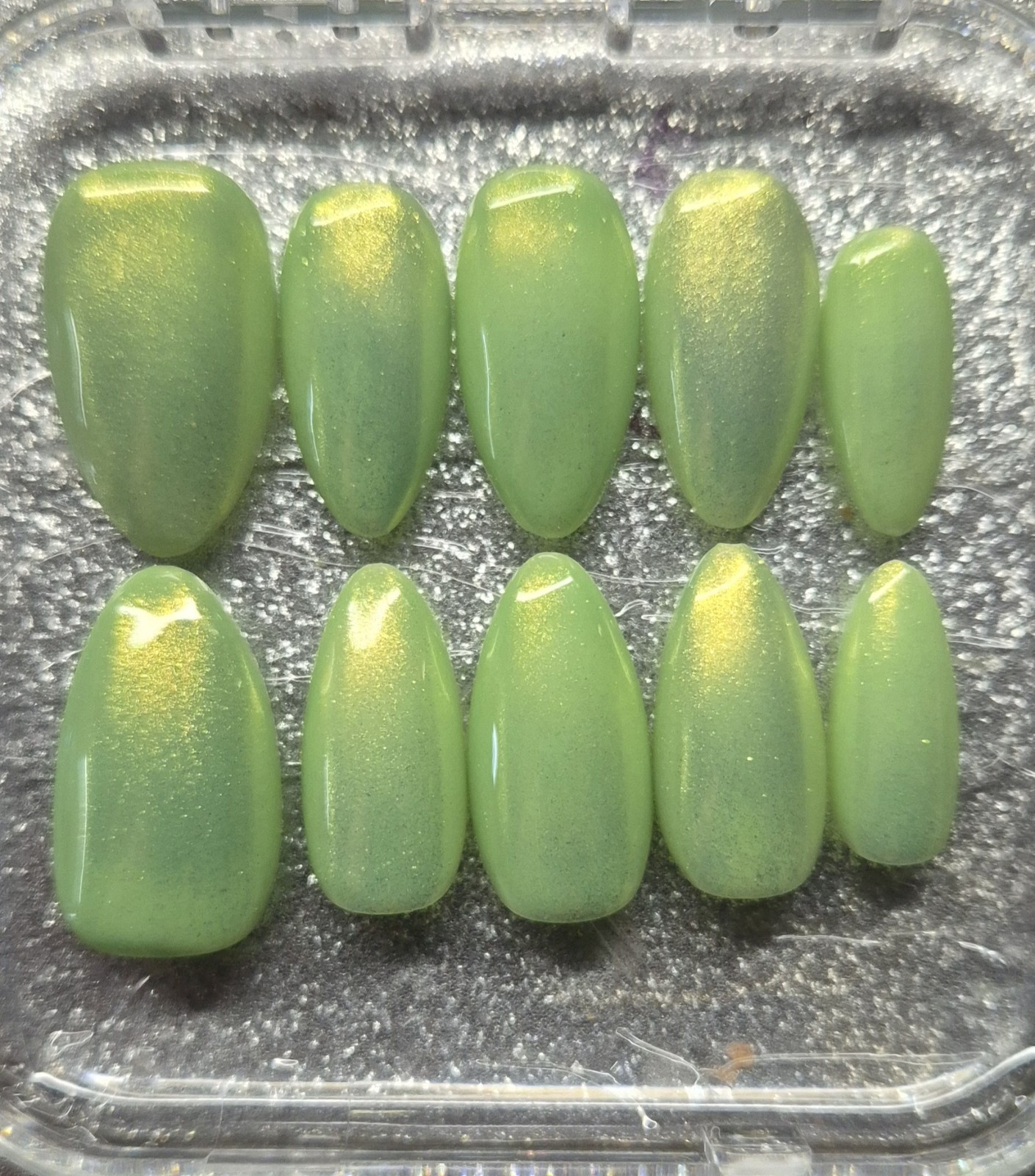 Green/Yellow Color Changing Almond Press-On Nails Set Pre-Designed Full