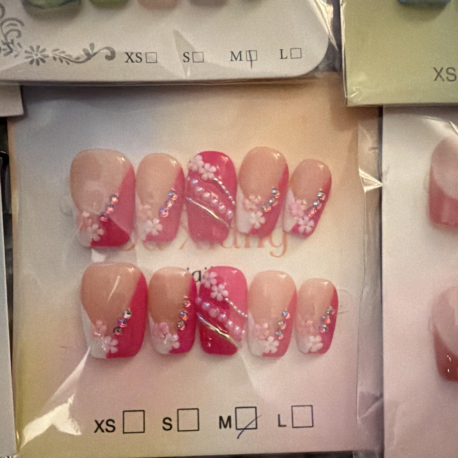Press-On Nails Size Medium Square 3D