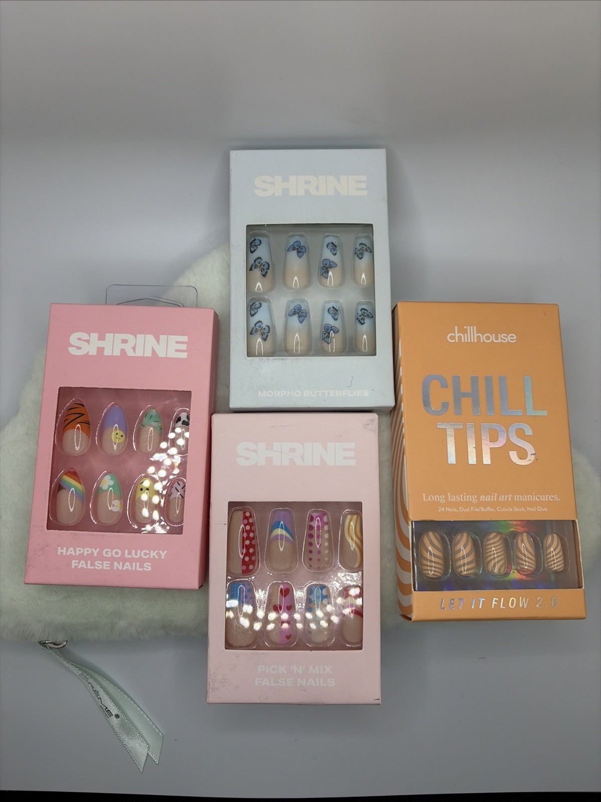 Nail Kit Make Up Bag Fore glue On Nails False Nails A T J S