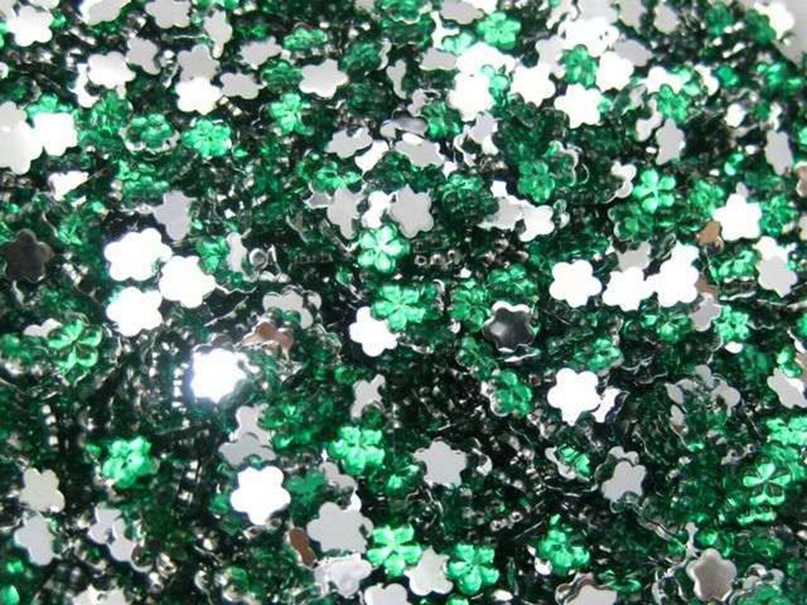 1000 Green Acrylic FlatBack Mini Flower 4mm Rhinestones Gems Nail Art Tips