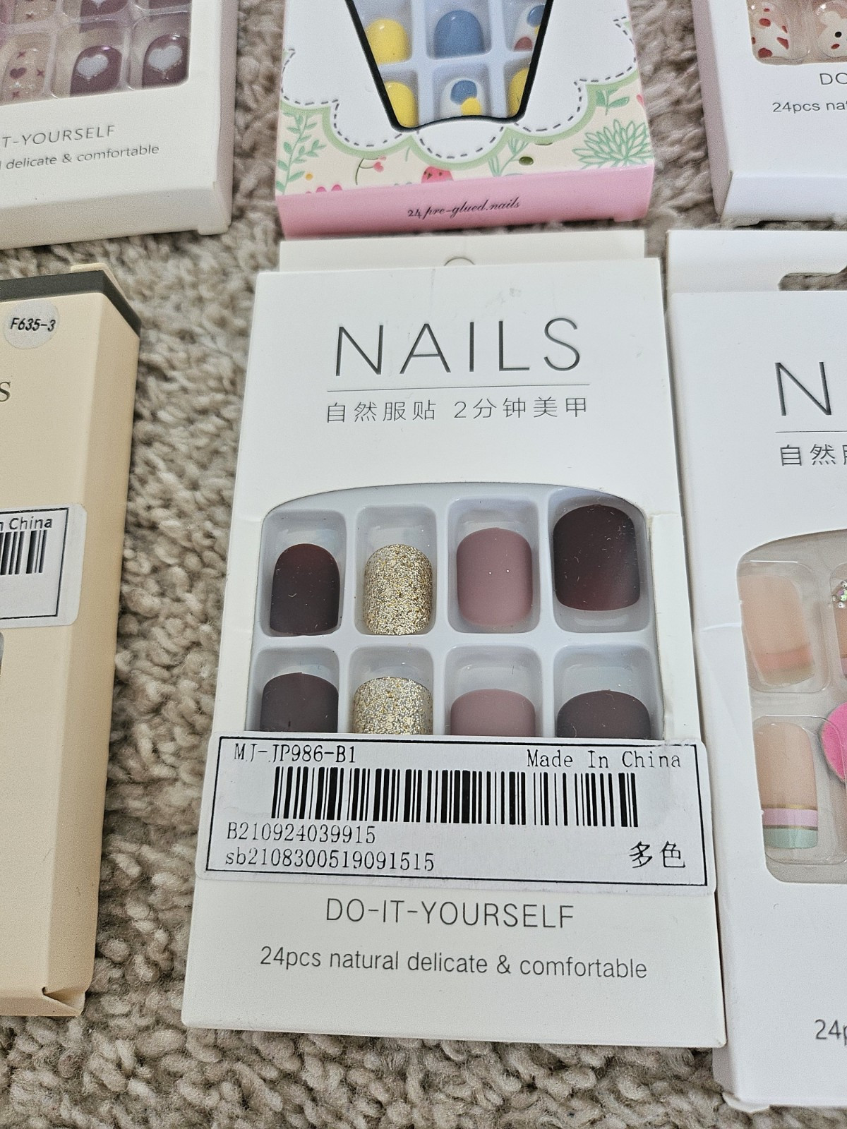 Lot Of 22 False Nail Sets (21 hands, 1 toes)