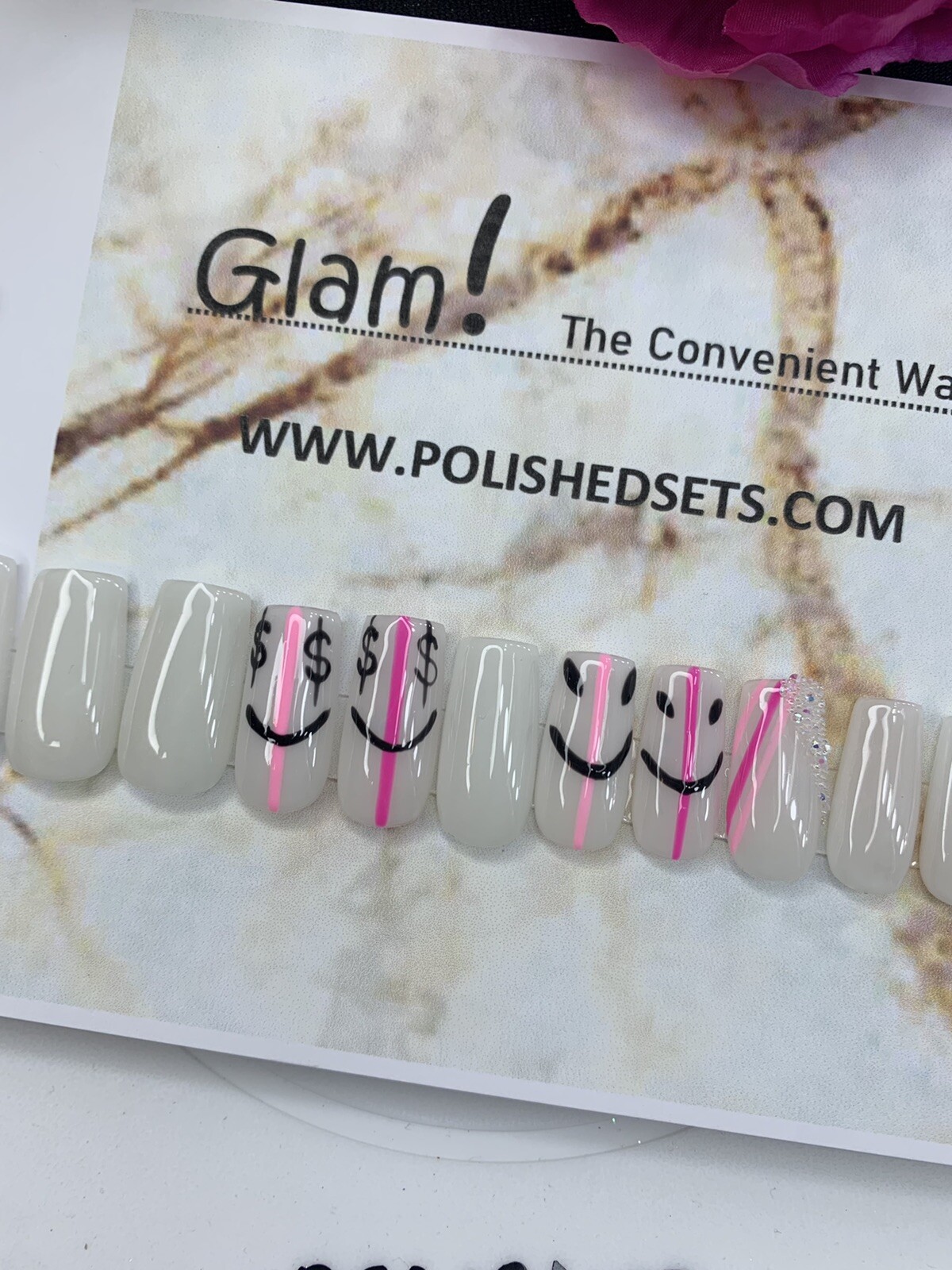 press on nails| Medium Smiley Milky White Set