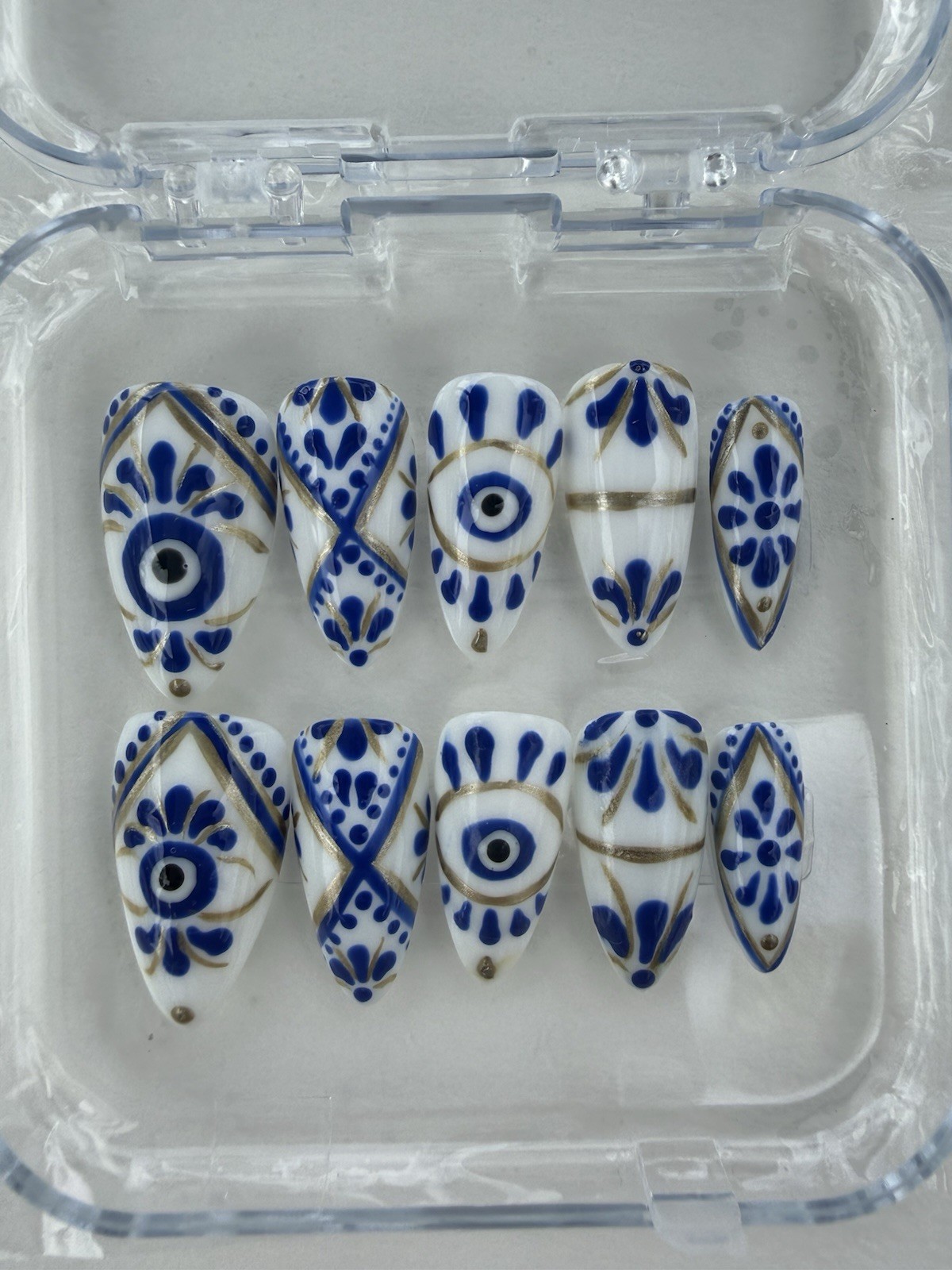 Press On Nails Handcrafted Size M Blue White Design Short Apres Almond Tips