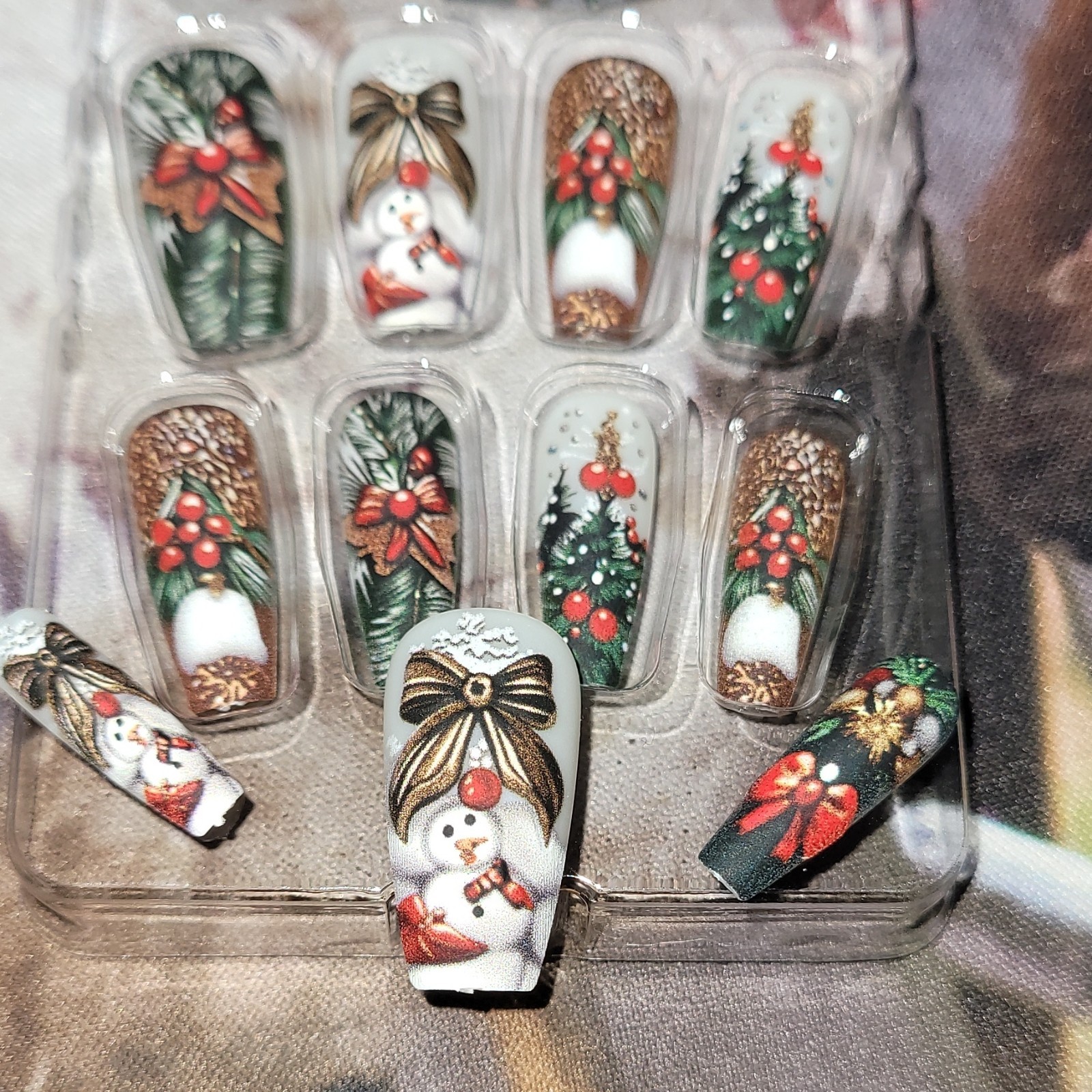 Pre-Designed Press-On Nails Long Coffin Glitter Christmas Green White Red