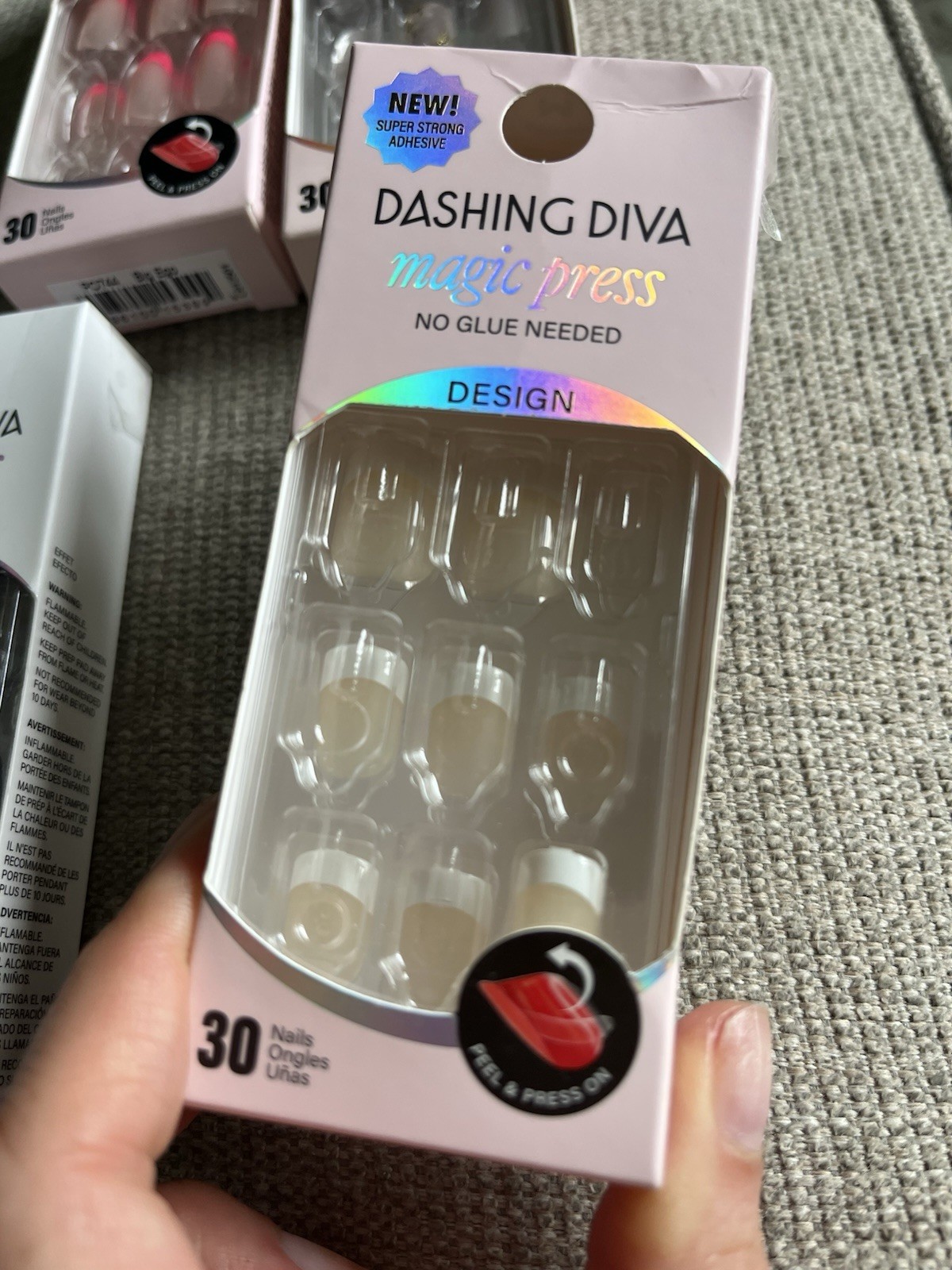 Dashing Diva Magic Press Nails 4 pack Medium Length