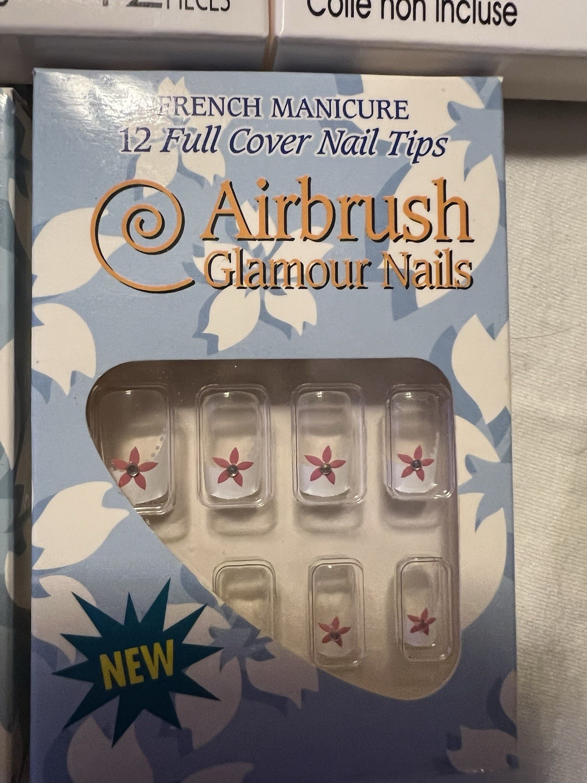 Variety Of Artificial Fingernails With Free Nail Glue