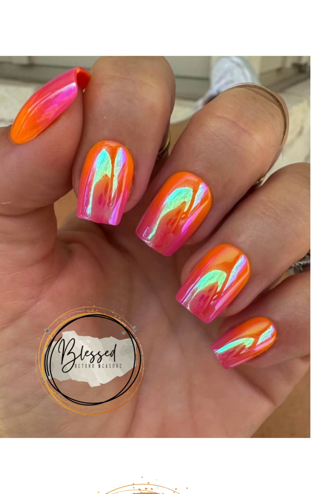 Red Aspen Press On Nails~Private Island, Odalis~Short~Coffin~Shiny~Ombre~Holo