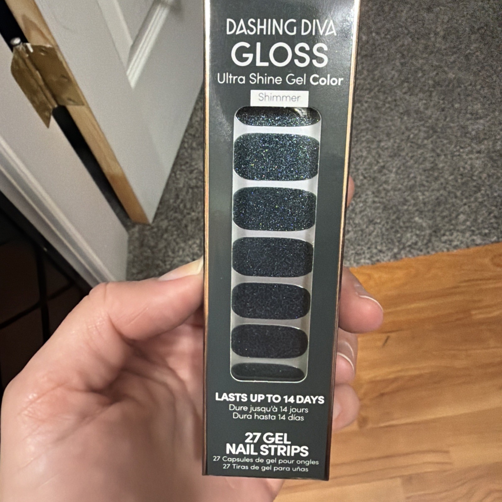 Dashing Diva Gloss Ultra Shine Gel Color 123 Gel Nail Strips Gothic Glitz Black