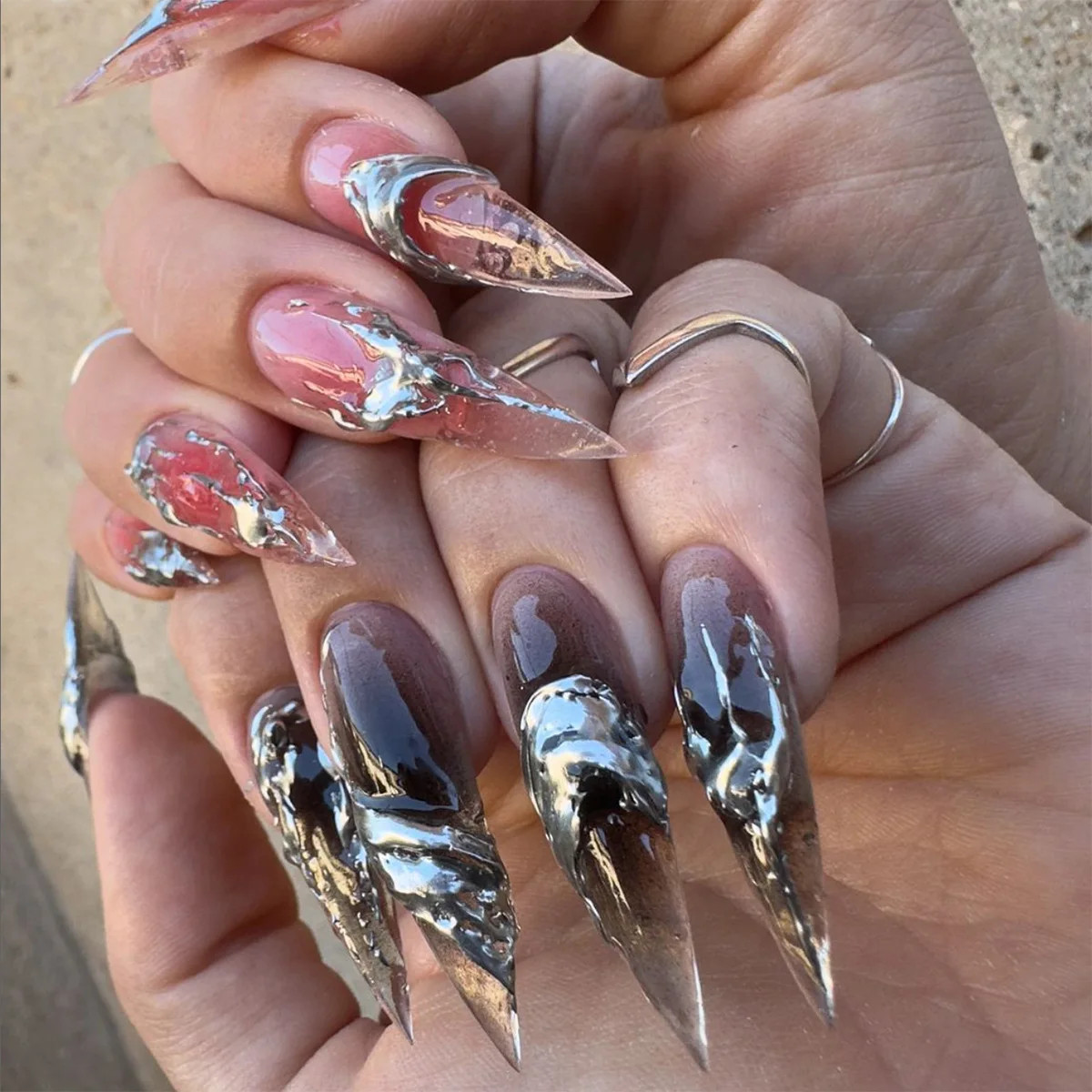 24pcs Y2k Sliver Flame Spider Long Pointed Press on Nails