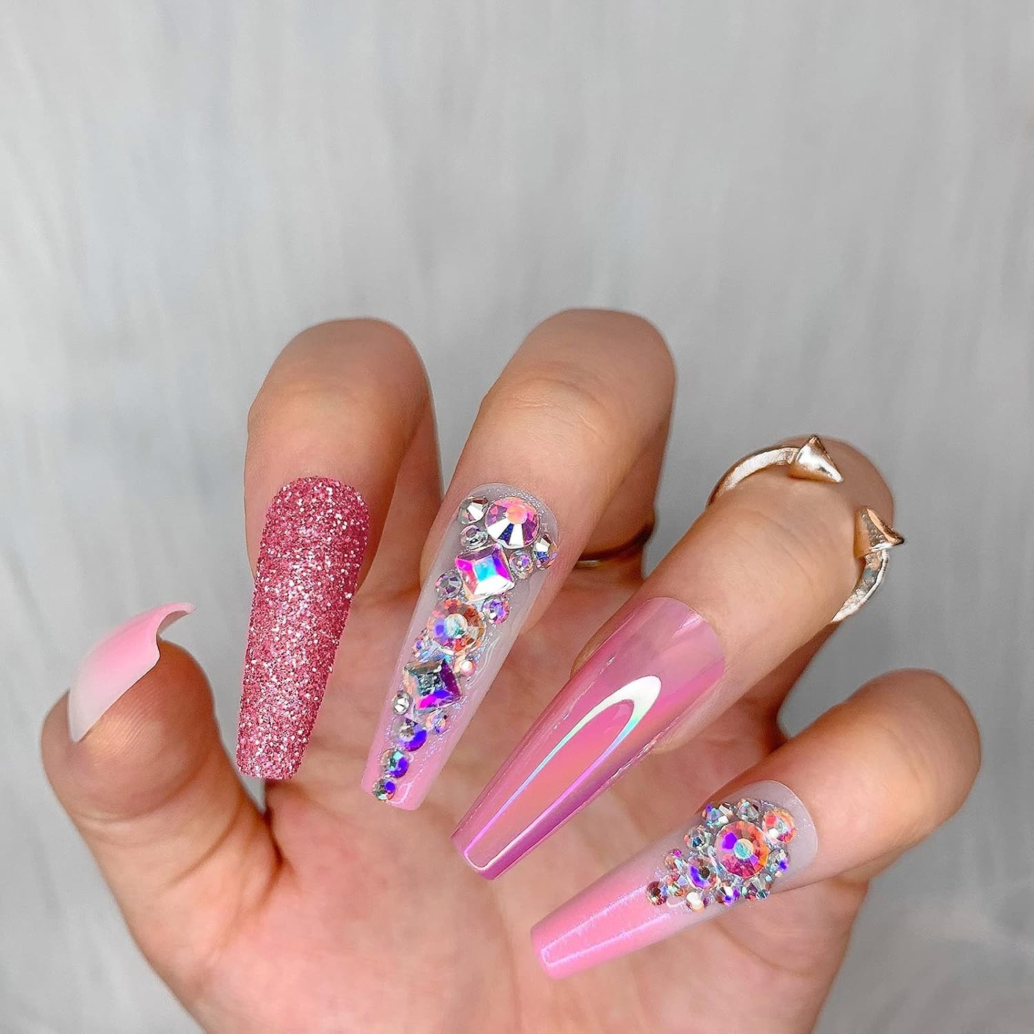 36pcs Easy to Apply Pink Ombre Press-On Nails with 3D Gems – Perfect for Parties