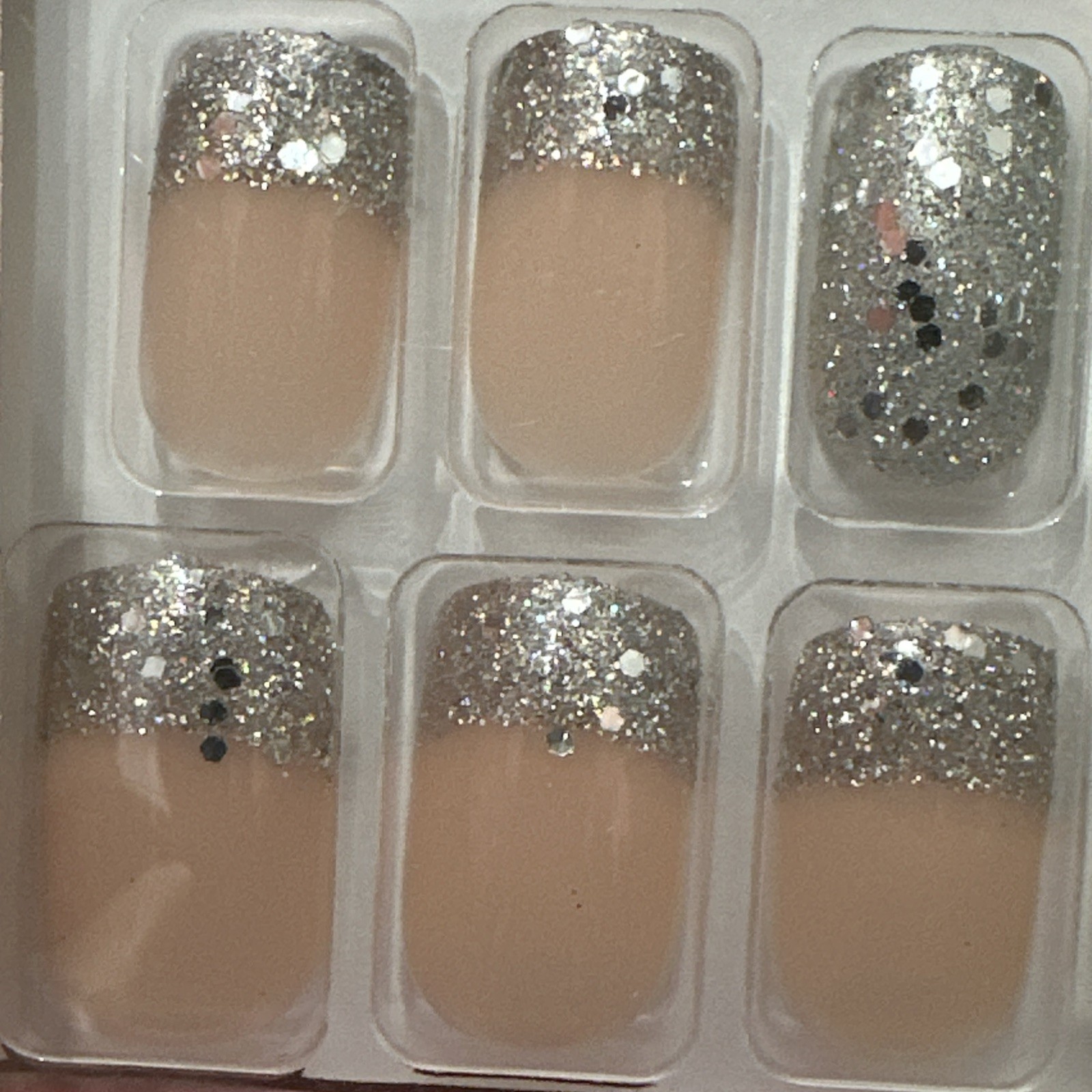 KISS Nails Medium Length Gel Fantasy, Glitter 24 Nails smooth Finish Square