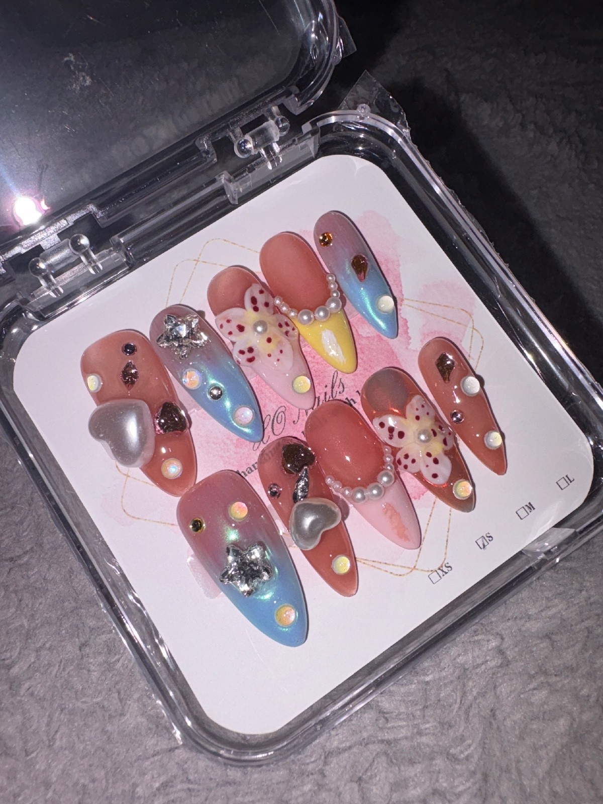 Charmed Gel Press On Nails (nail sizes: 1 S, 1M, 1L)