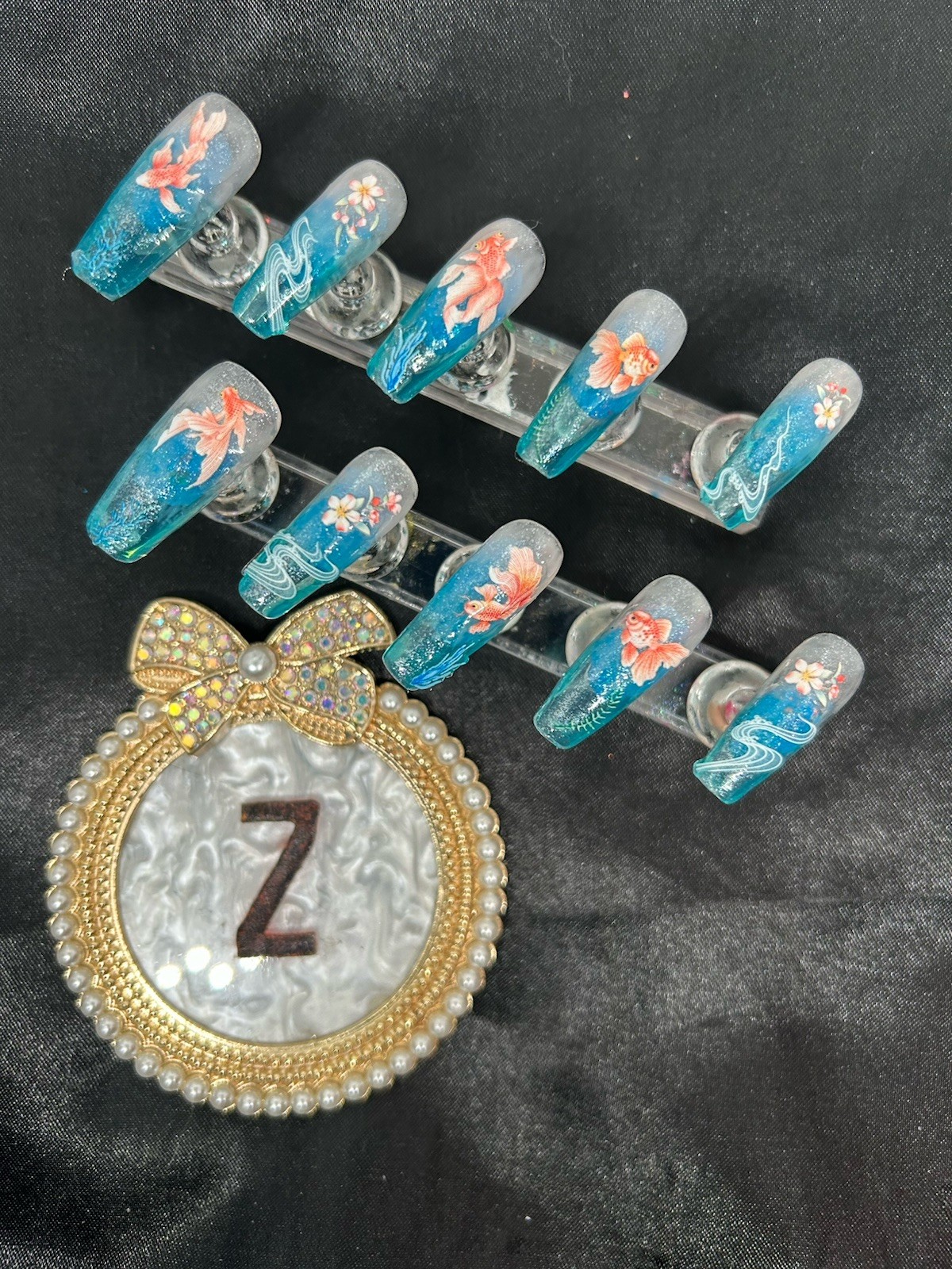 Z NAILZ! Handmade L Coffin Goldfish Scene Shiny Top Coat Press On Nails