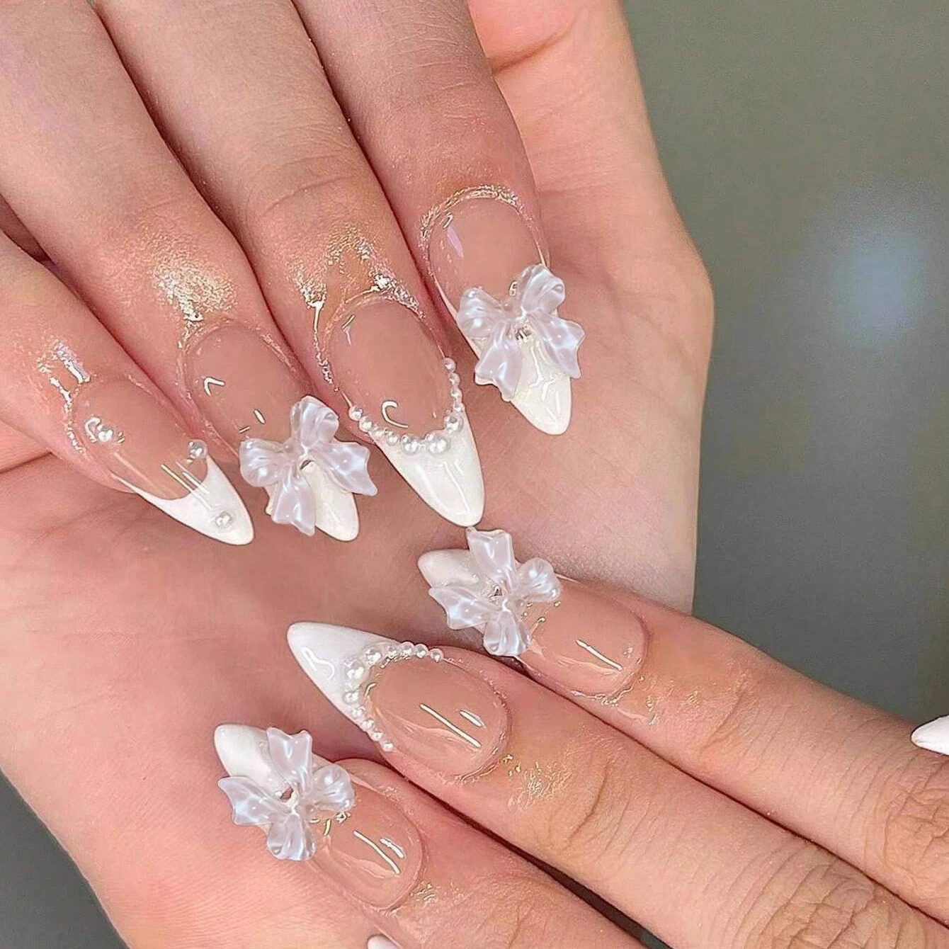 24pcs Short Square Press On Nails Cute Bride Heart White French Tips False